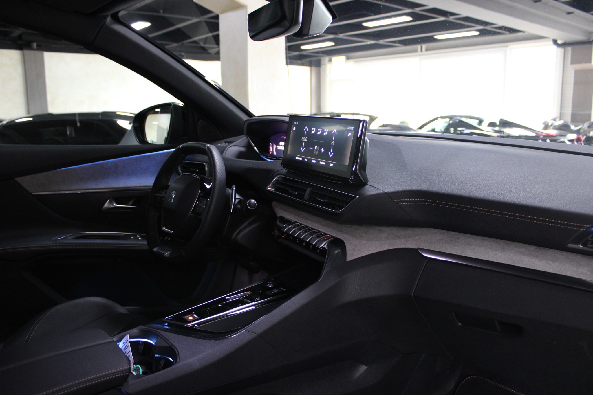 listing desktop thumbnail image 14