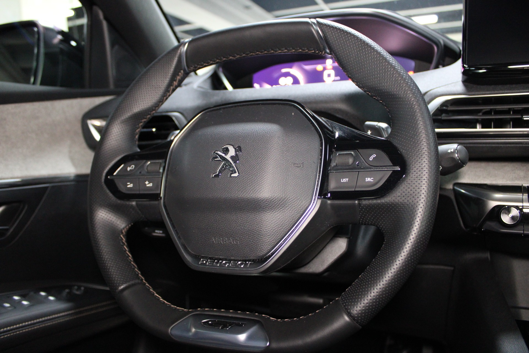 listing desktop thumbnail image 23