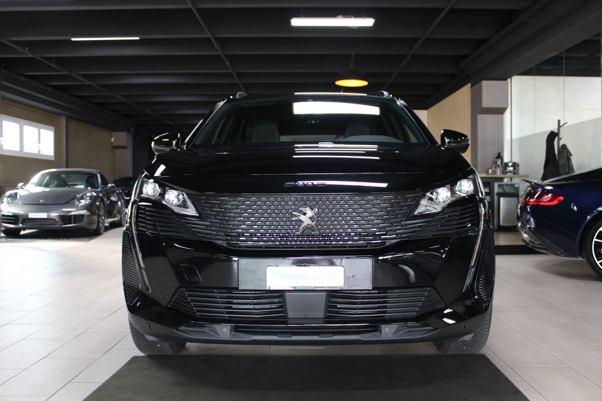 listing desktop thumbnail image 5