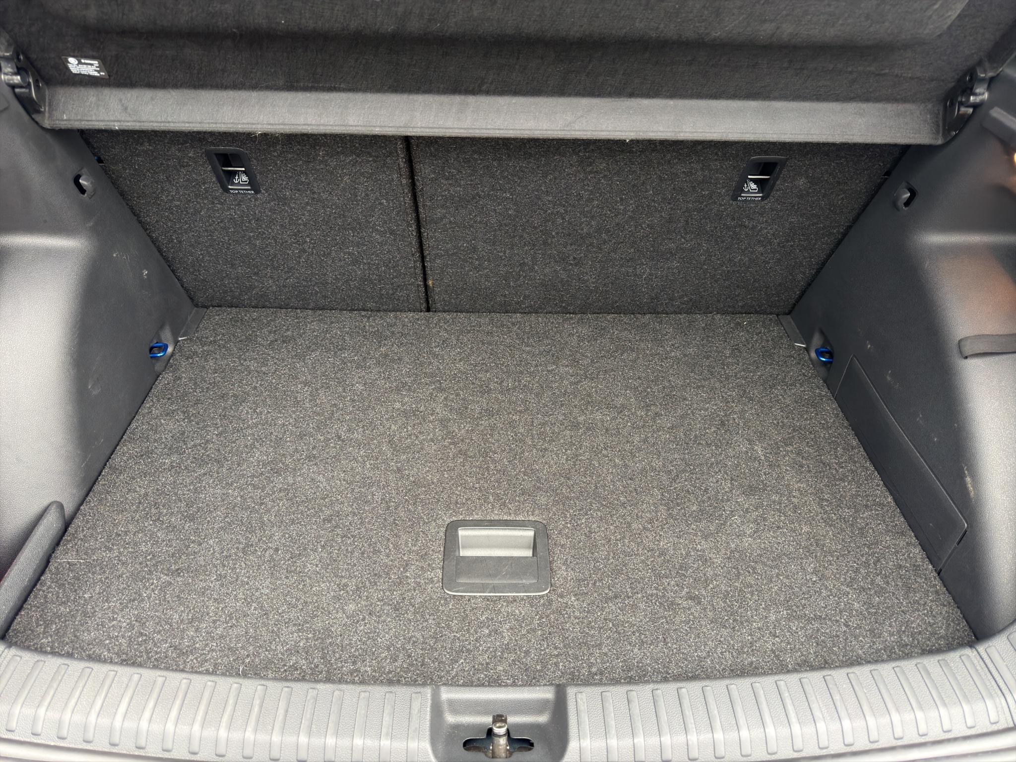 listing desktop thumbnail image 17