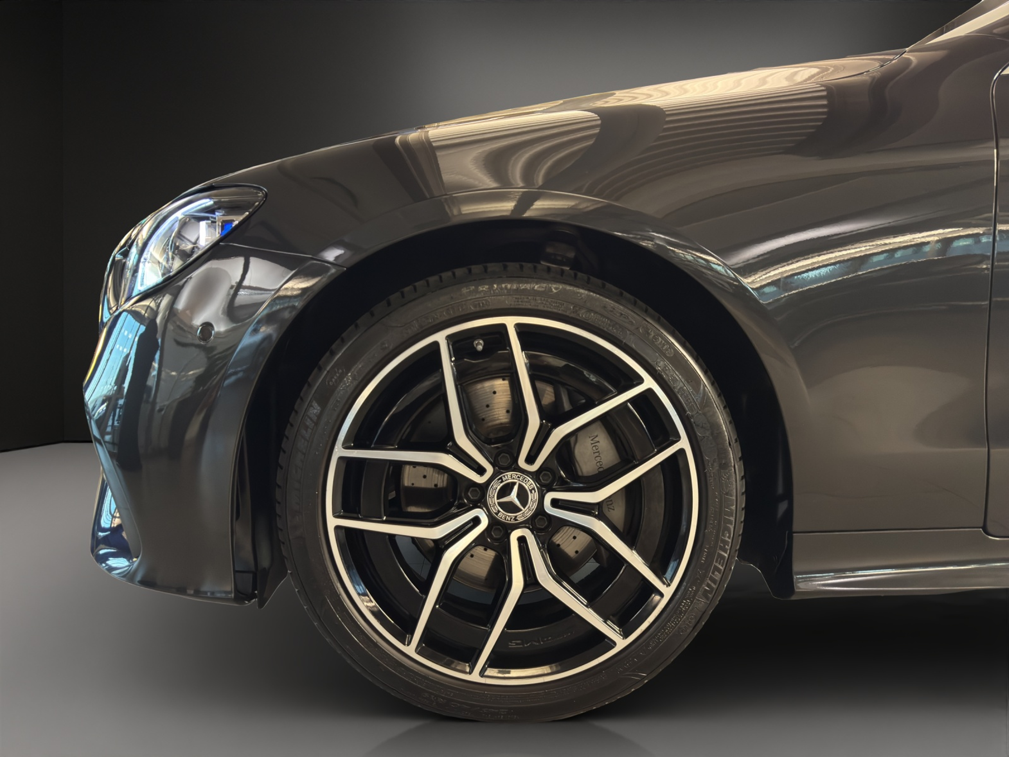 listing desktop thumbnail image 7