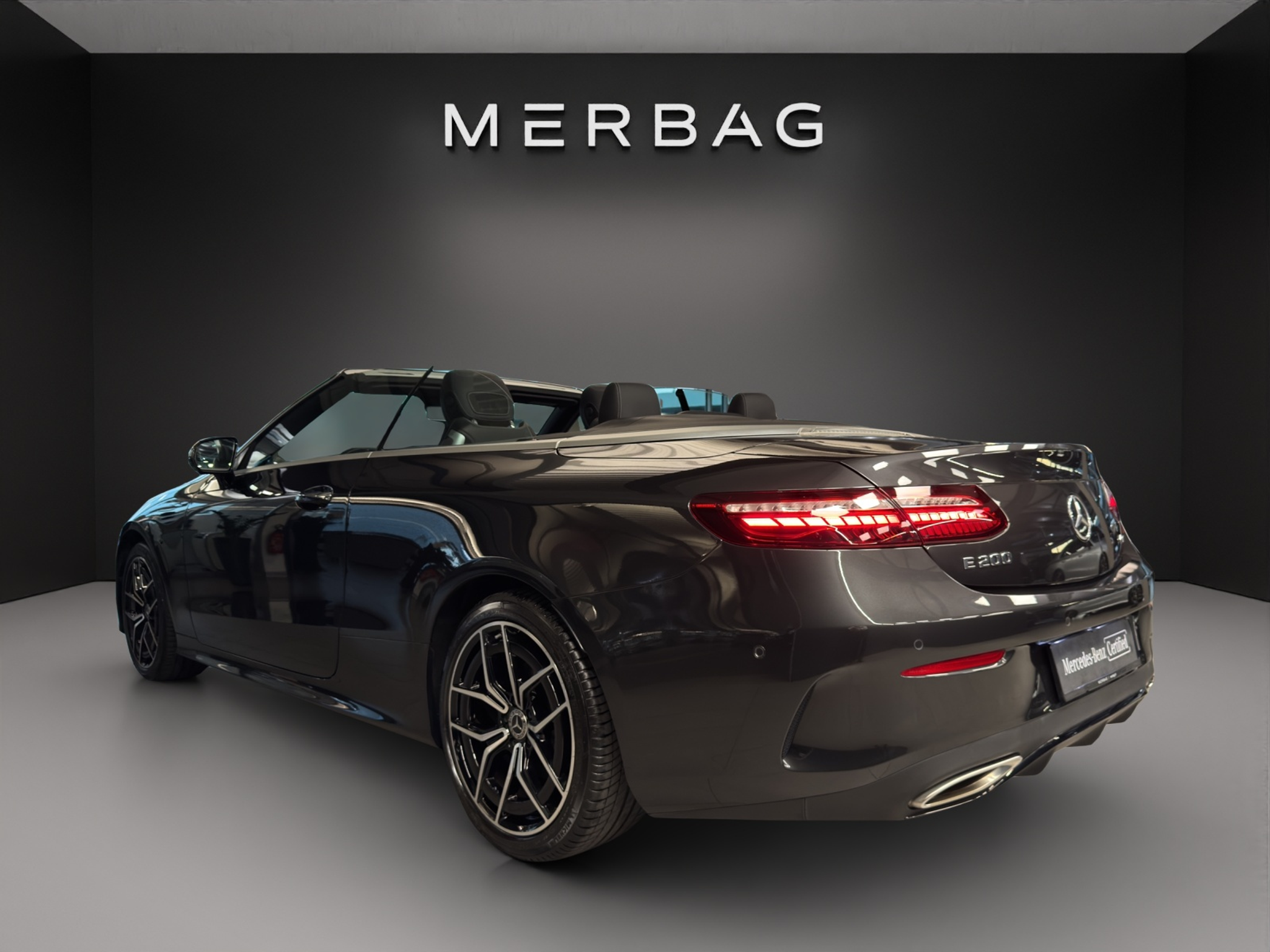 listing desktop thumbnail image 3