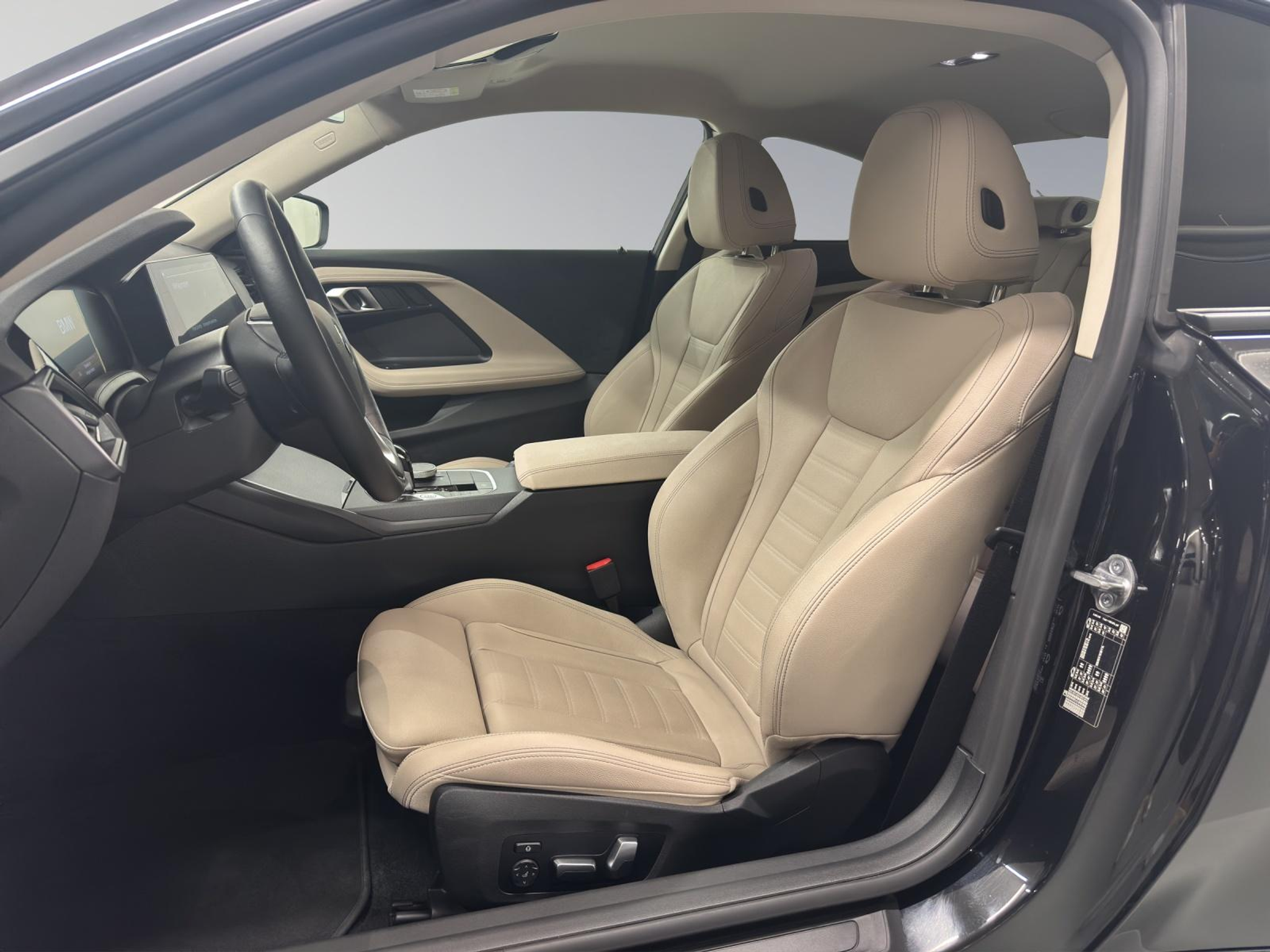 listing desktop thumbnail image 10