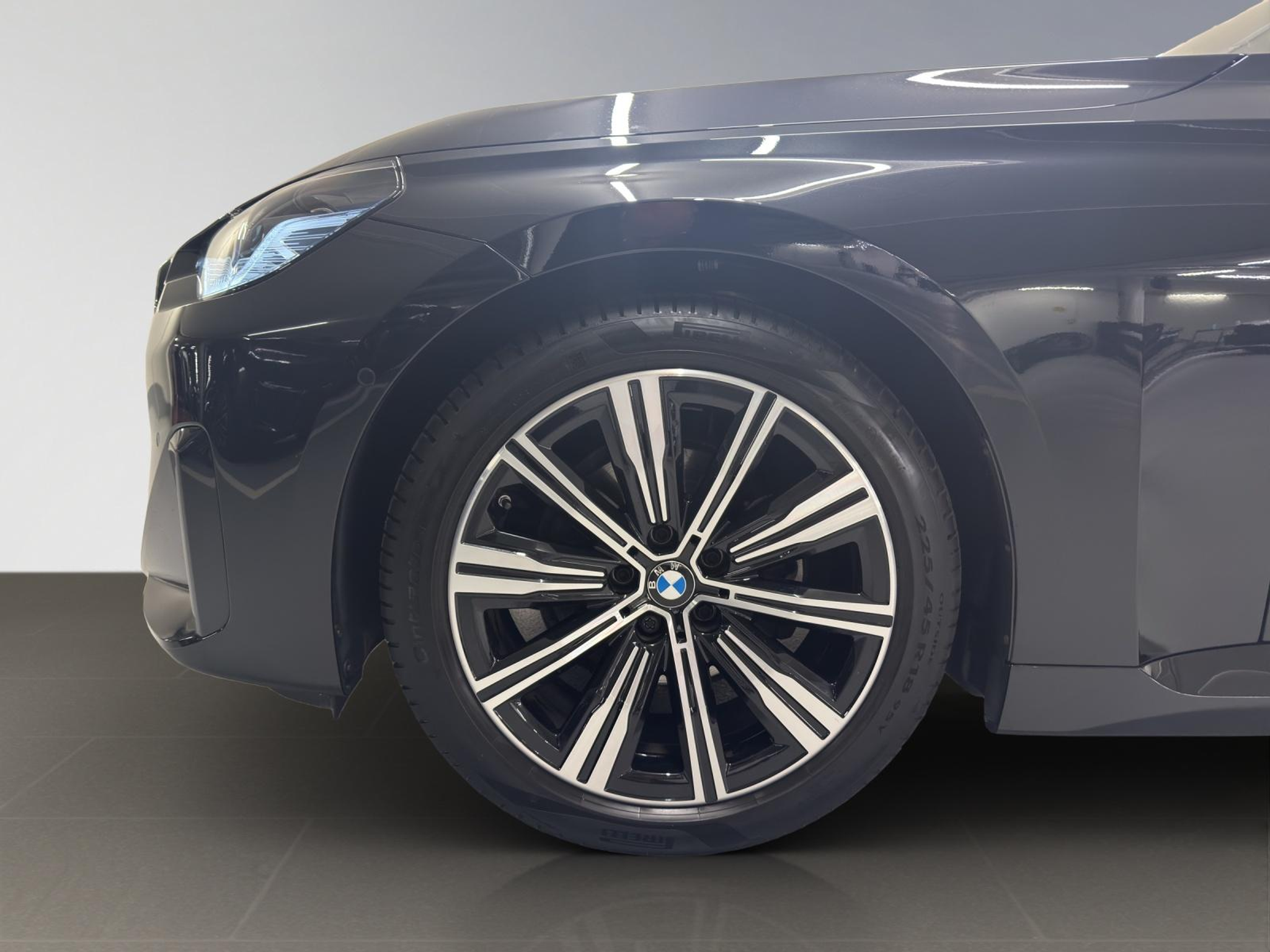 listing desktop thumbnail image 8