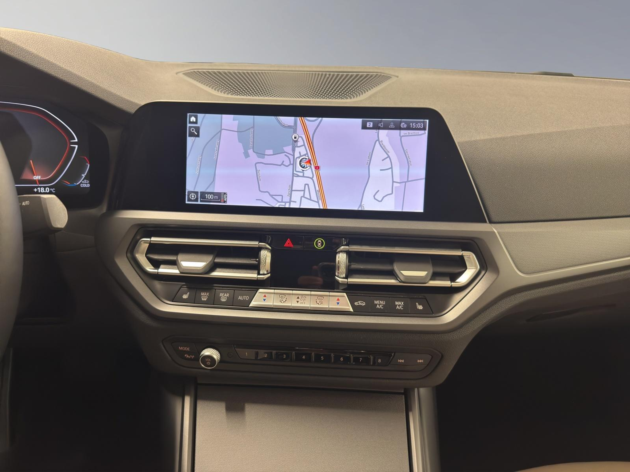 listing desktop thumbnail image 16