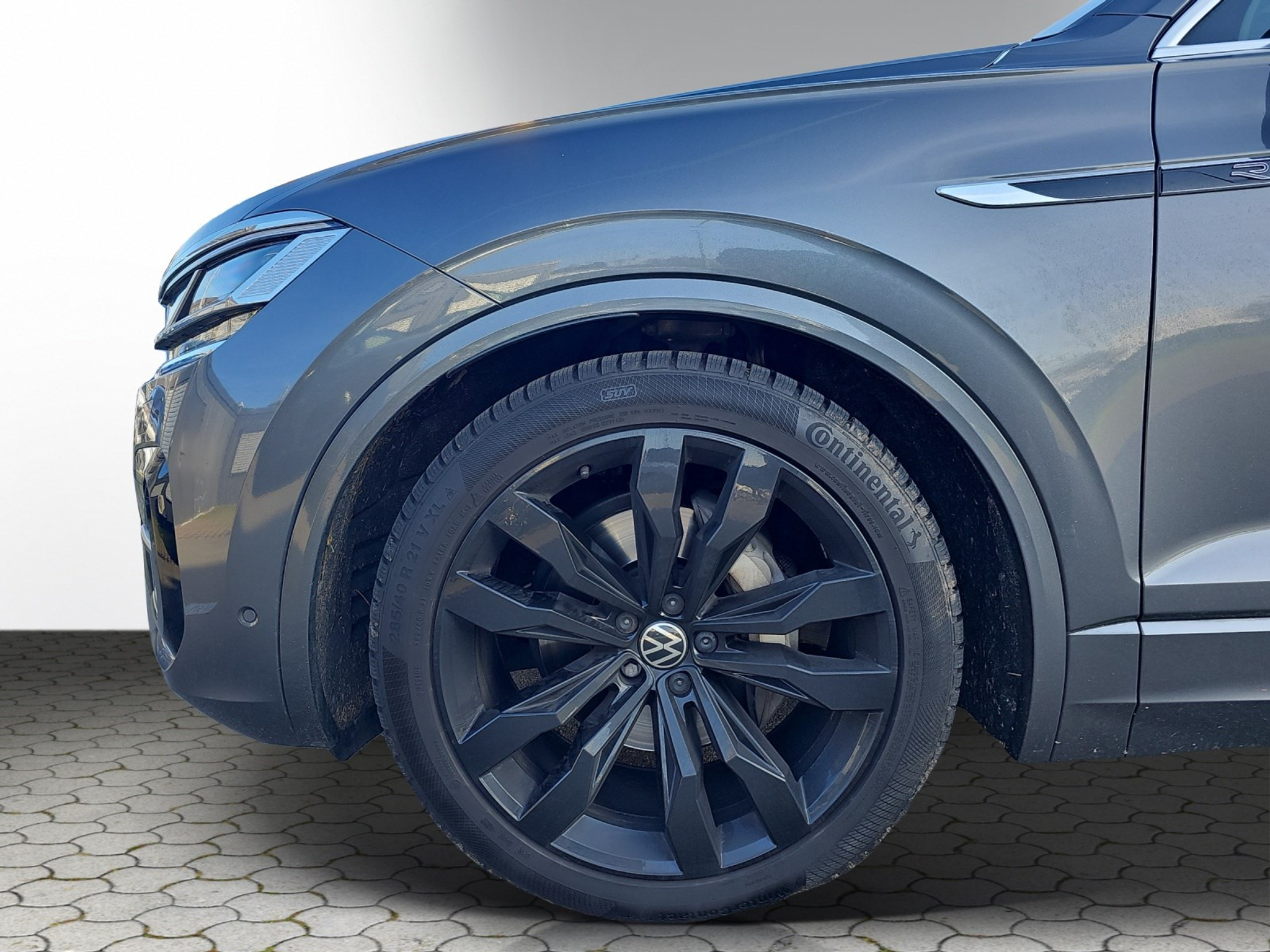 listing desktop thumbnail image 14