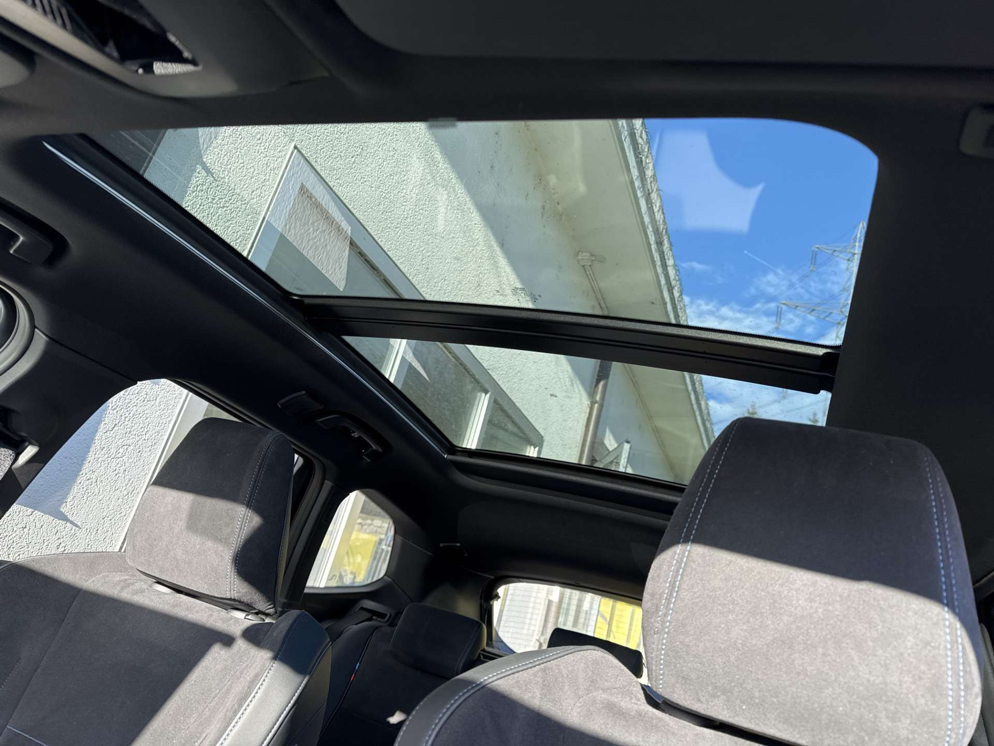 listing desktop thumbnail image 13