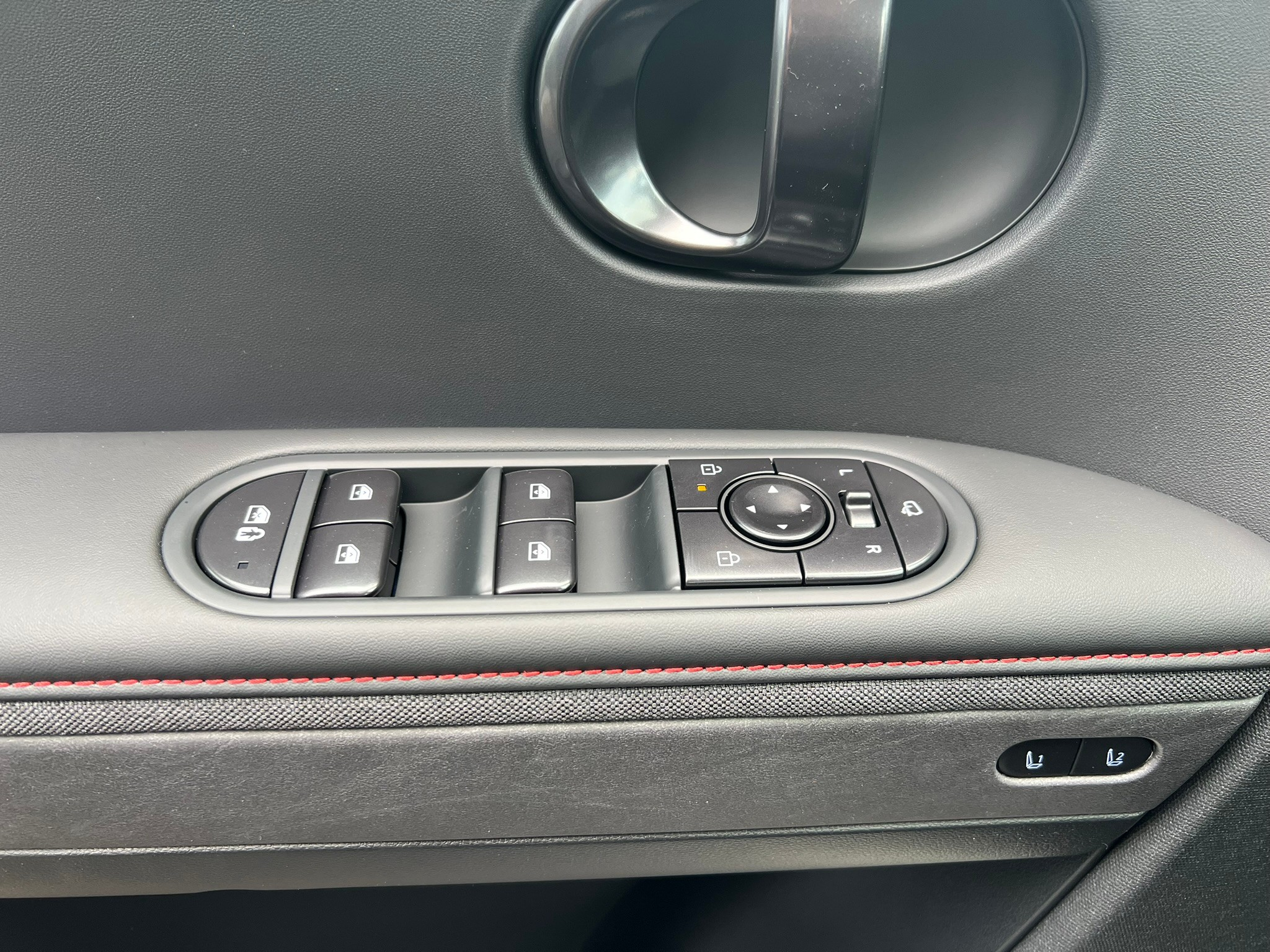 listing desktop thumbnail image 13