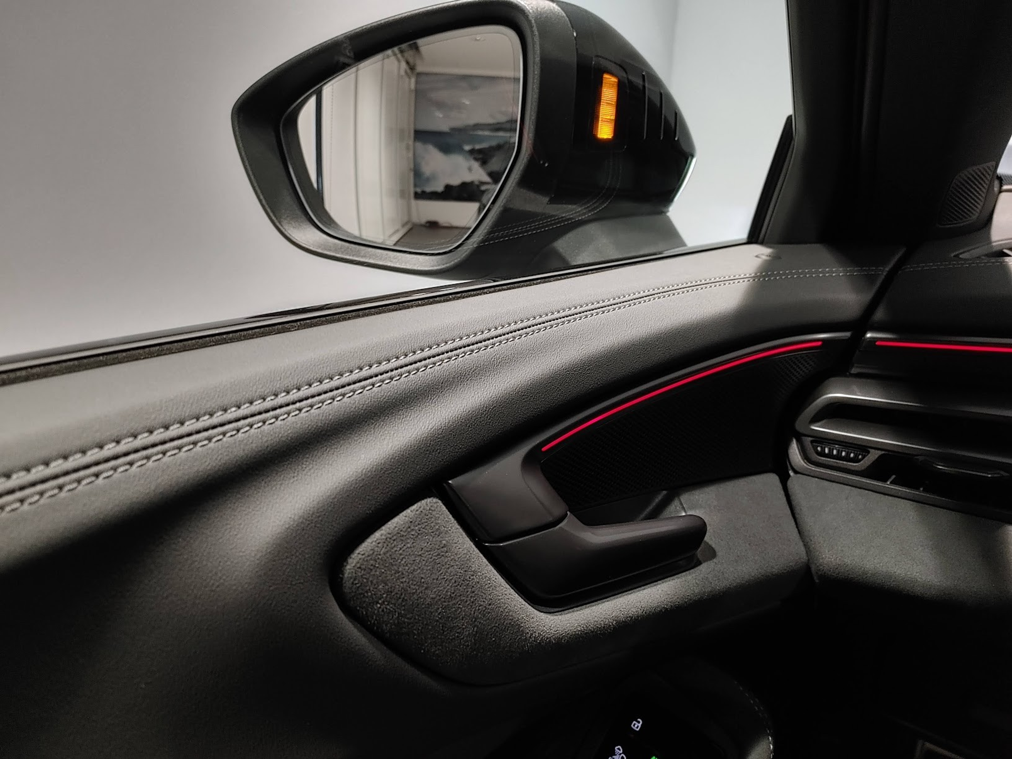 listing desktop thumbnail image 9