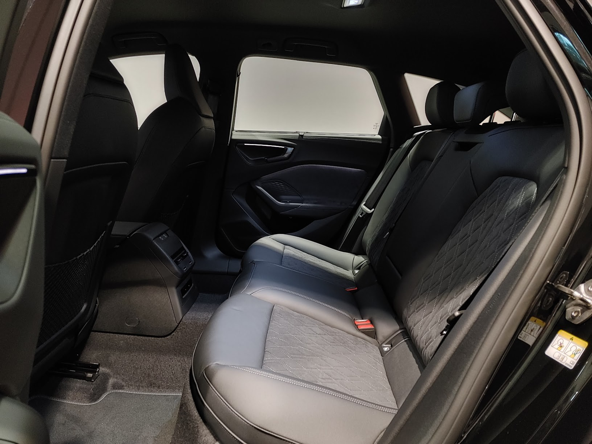 listing desktop thumbnail image 10