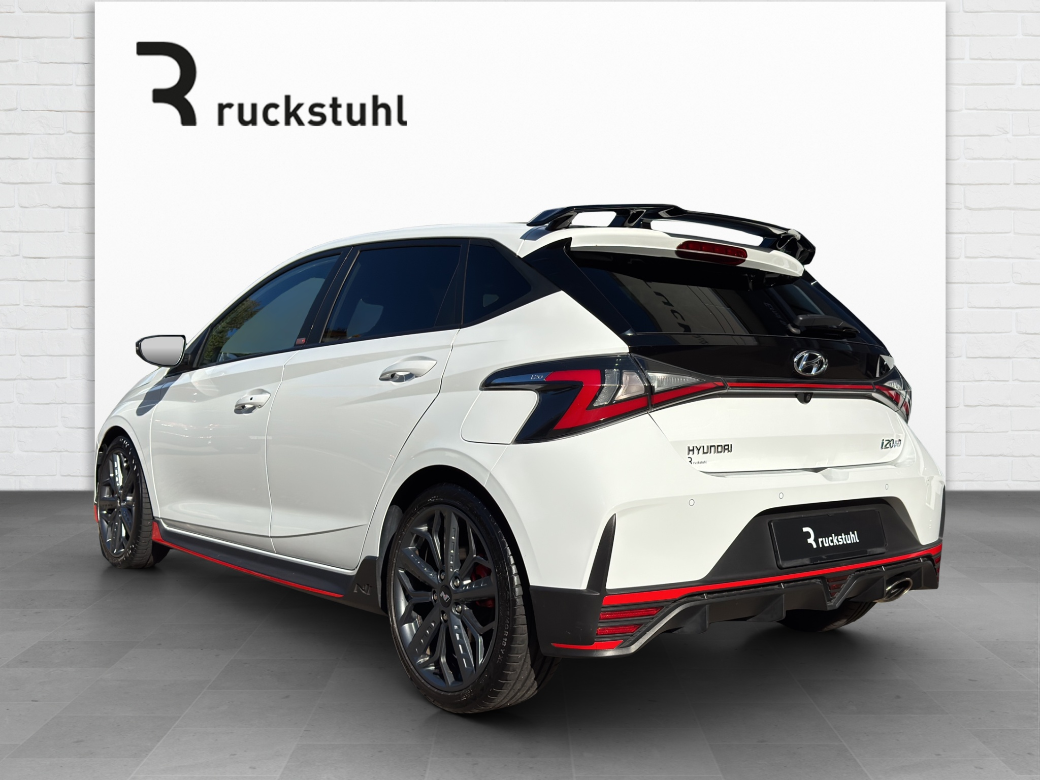 listing desktop thumbnail image 3