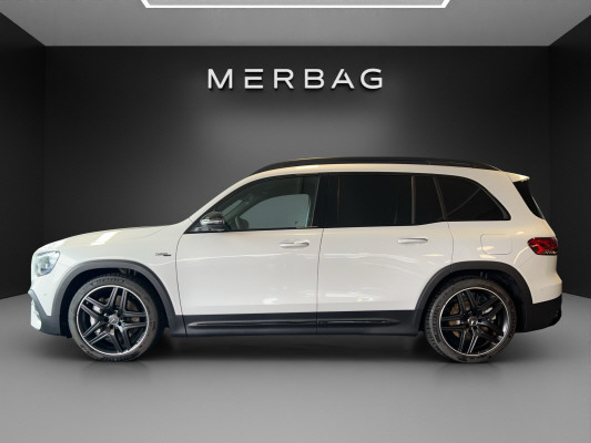 listing desktop thumbnail image 1