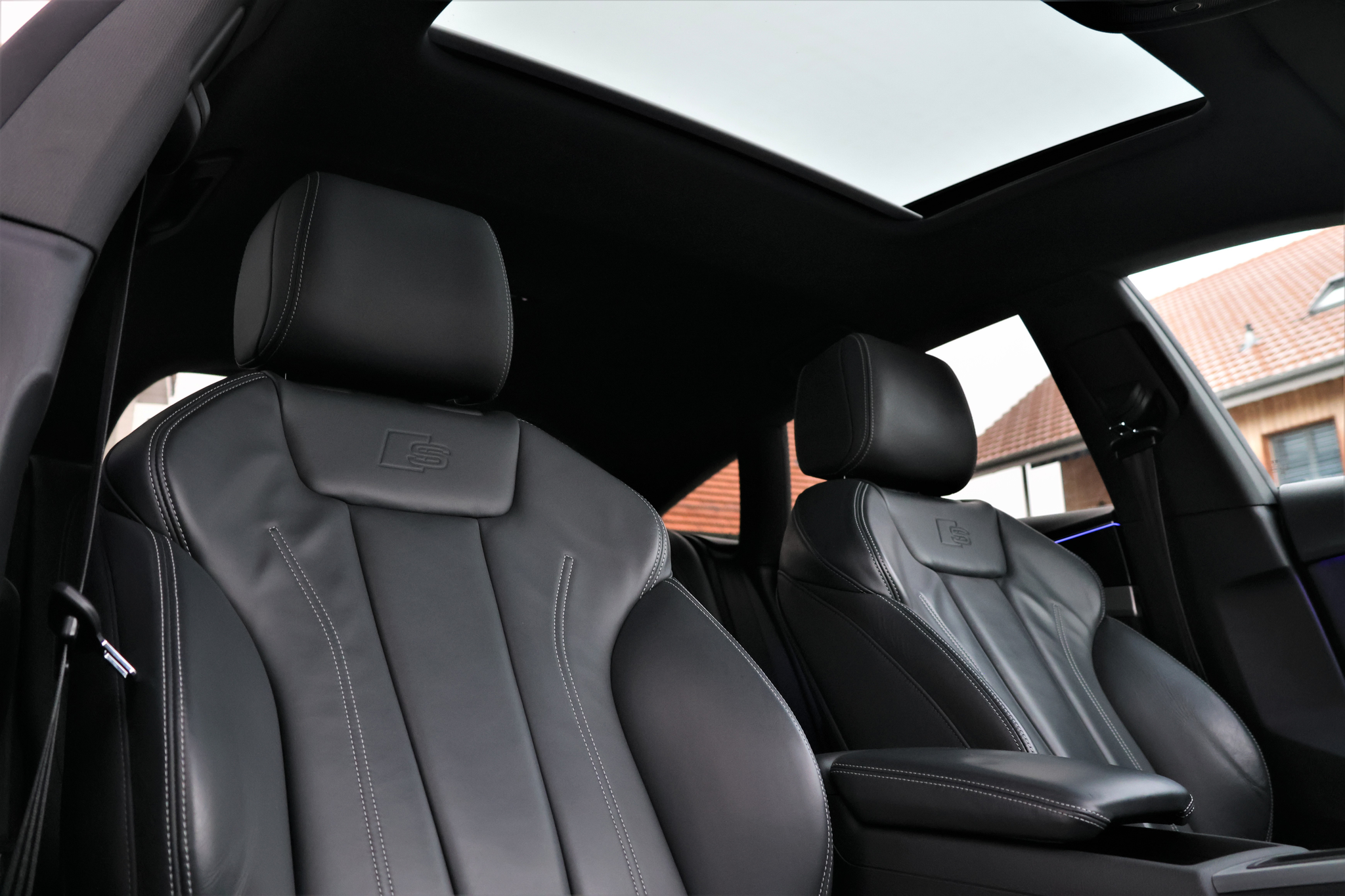 listing desktop thumbnail image 19