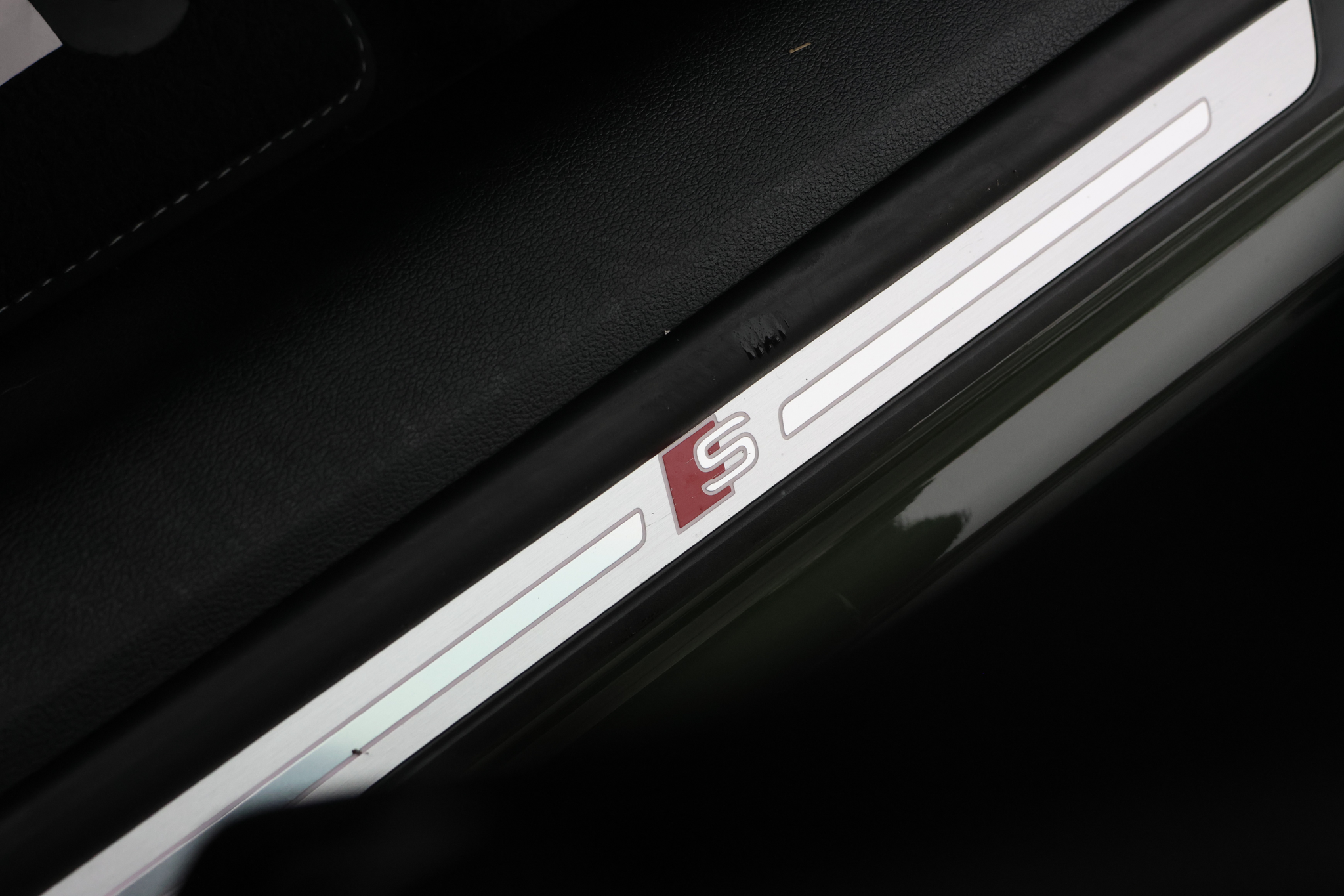 listing desktop thumbnail image 28