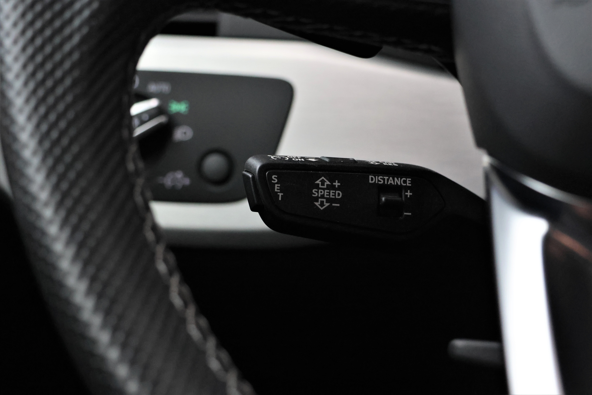 listing desktop thumbnail image 15