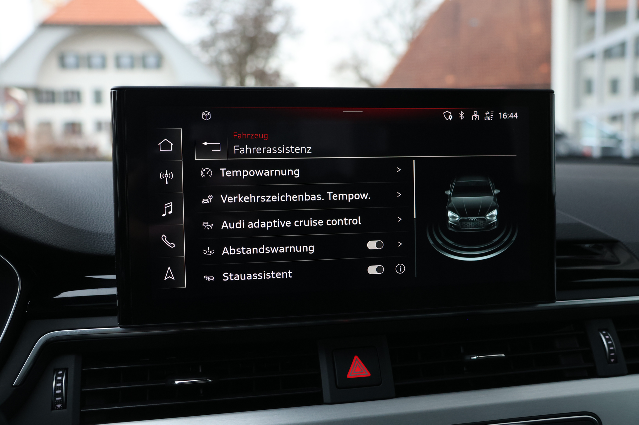 listing desktop thumbnail image 21