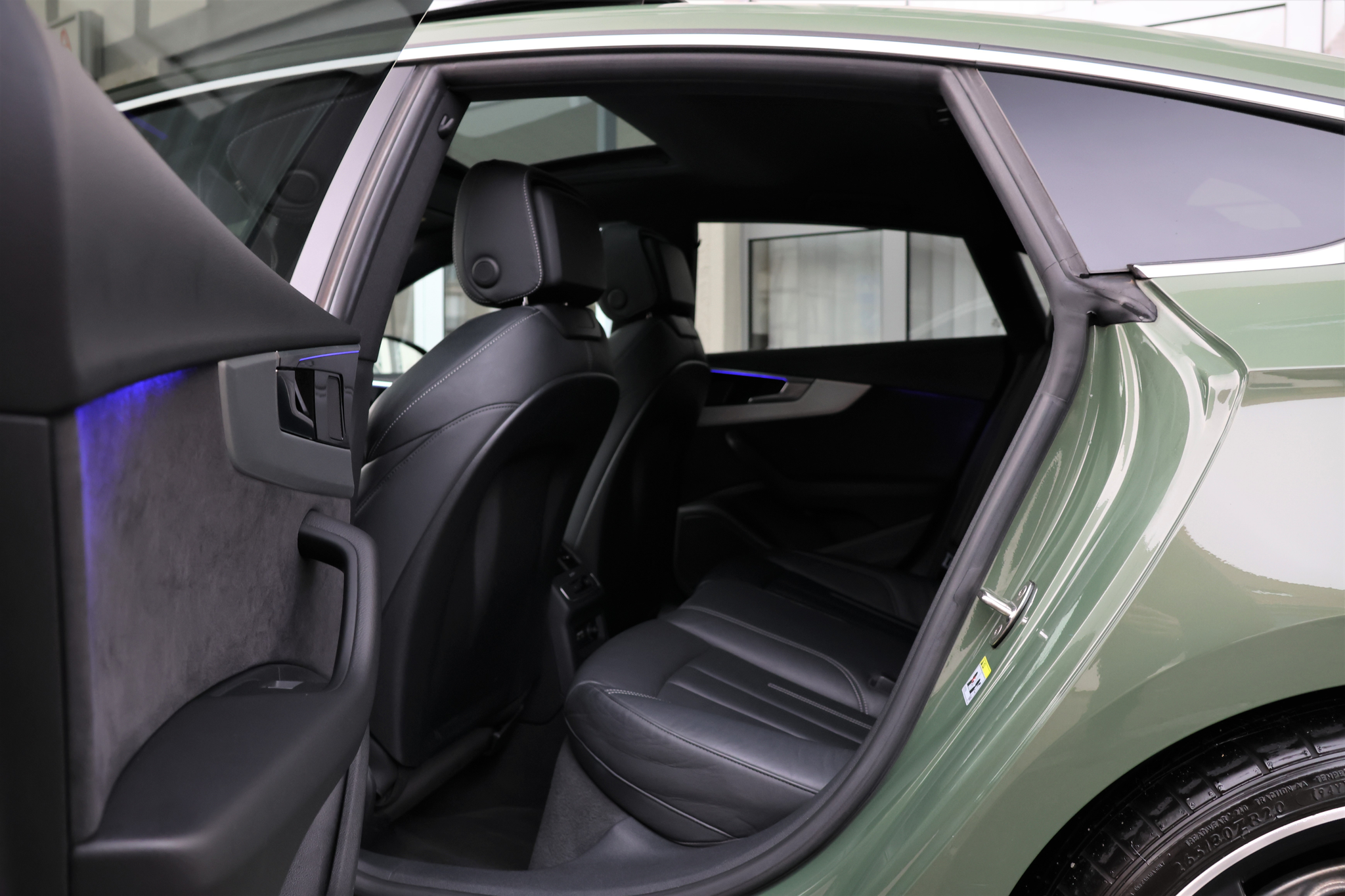 listing desktop thumbnail image 11