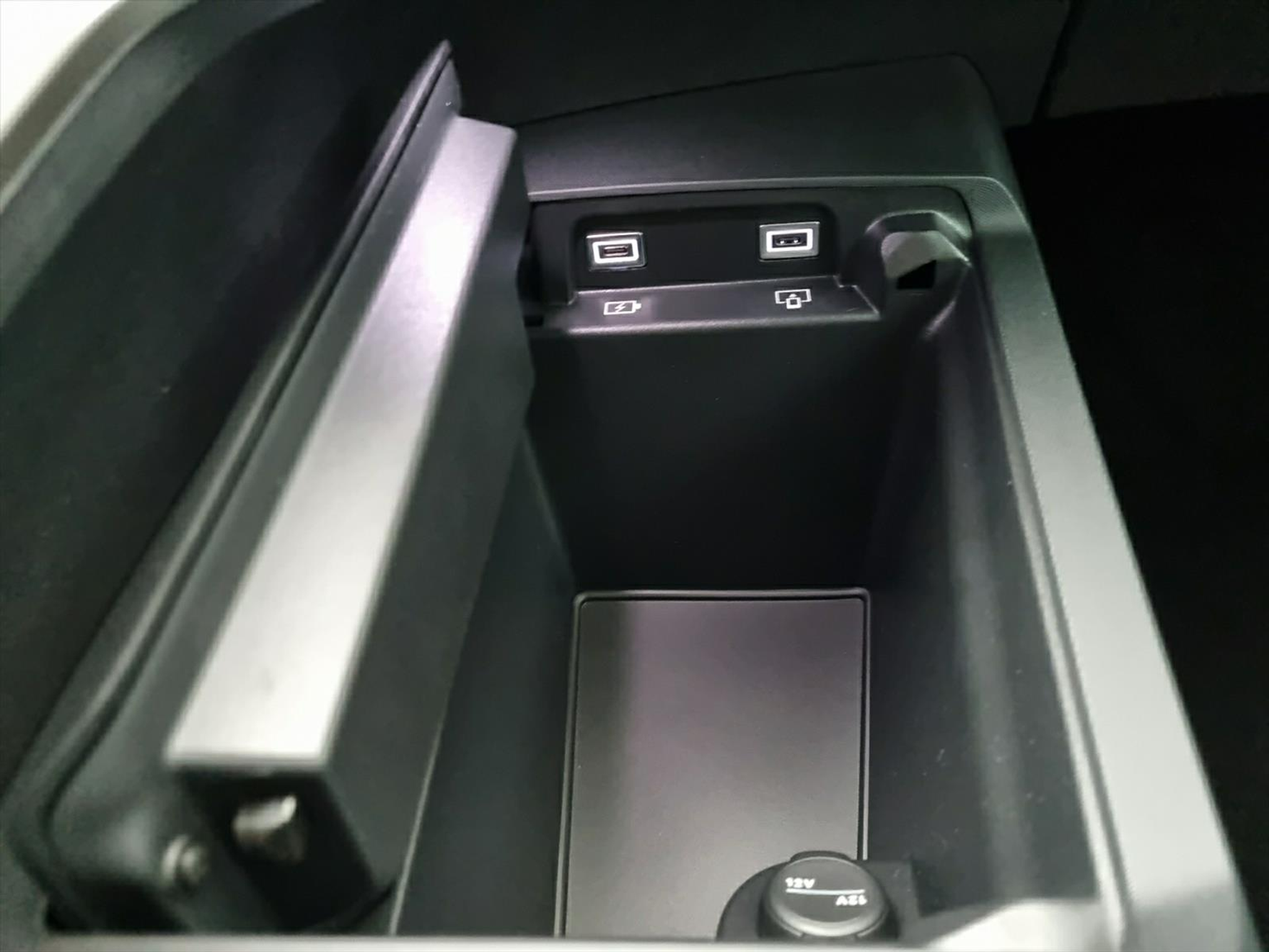 listing desktop thumbnail image 11