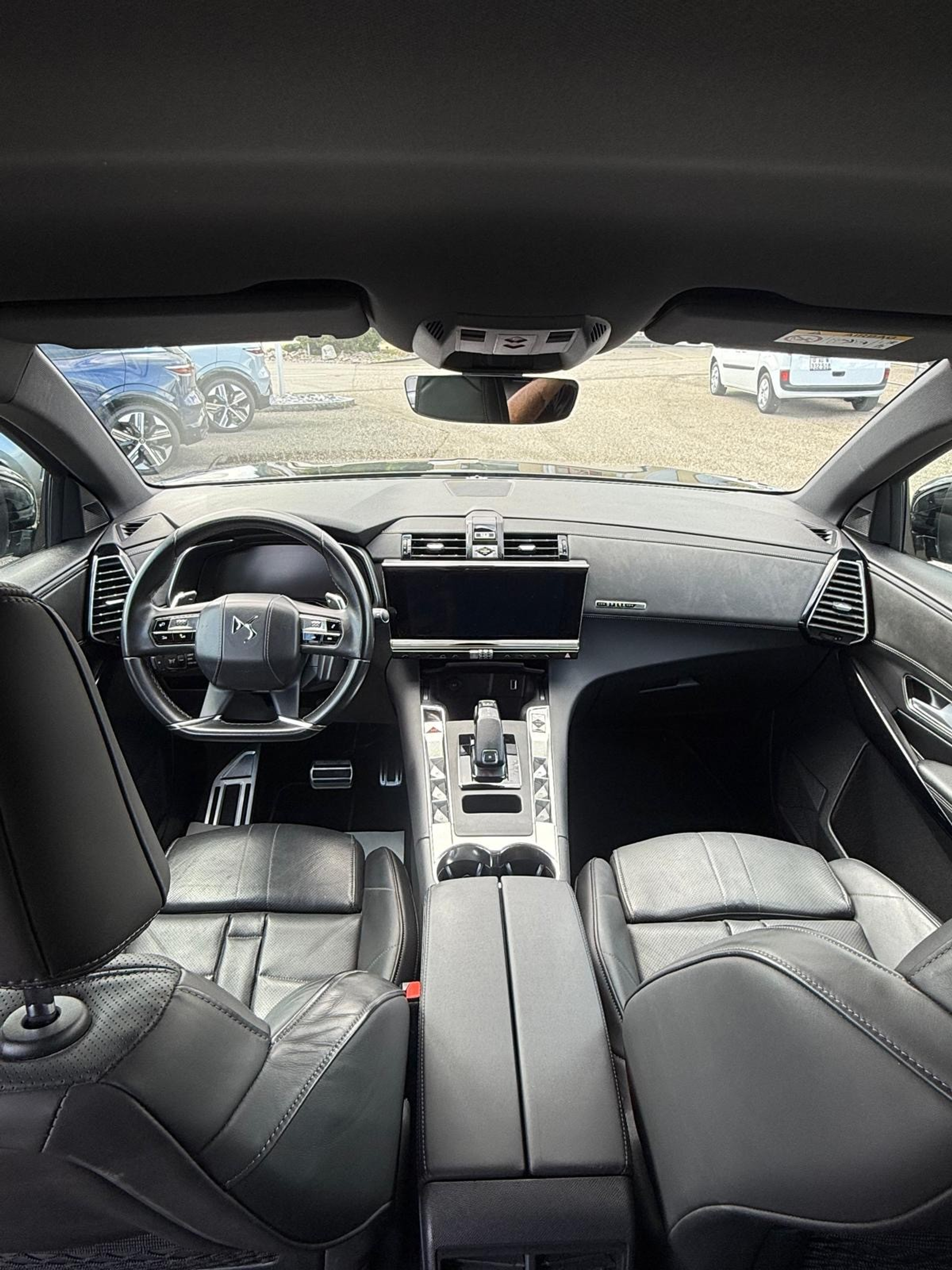 listing desktop thumbnail image 8