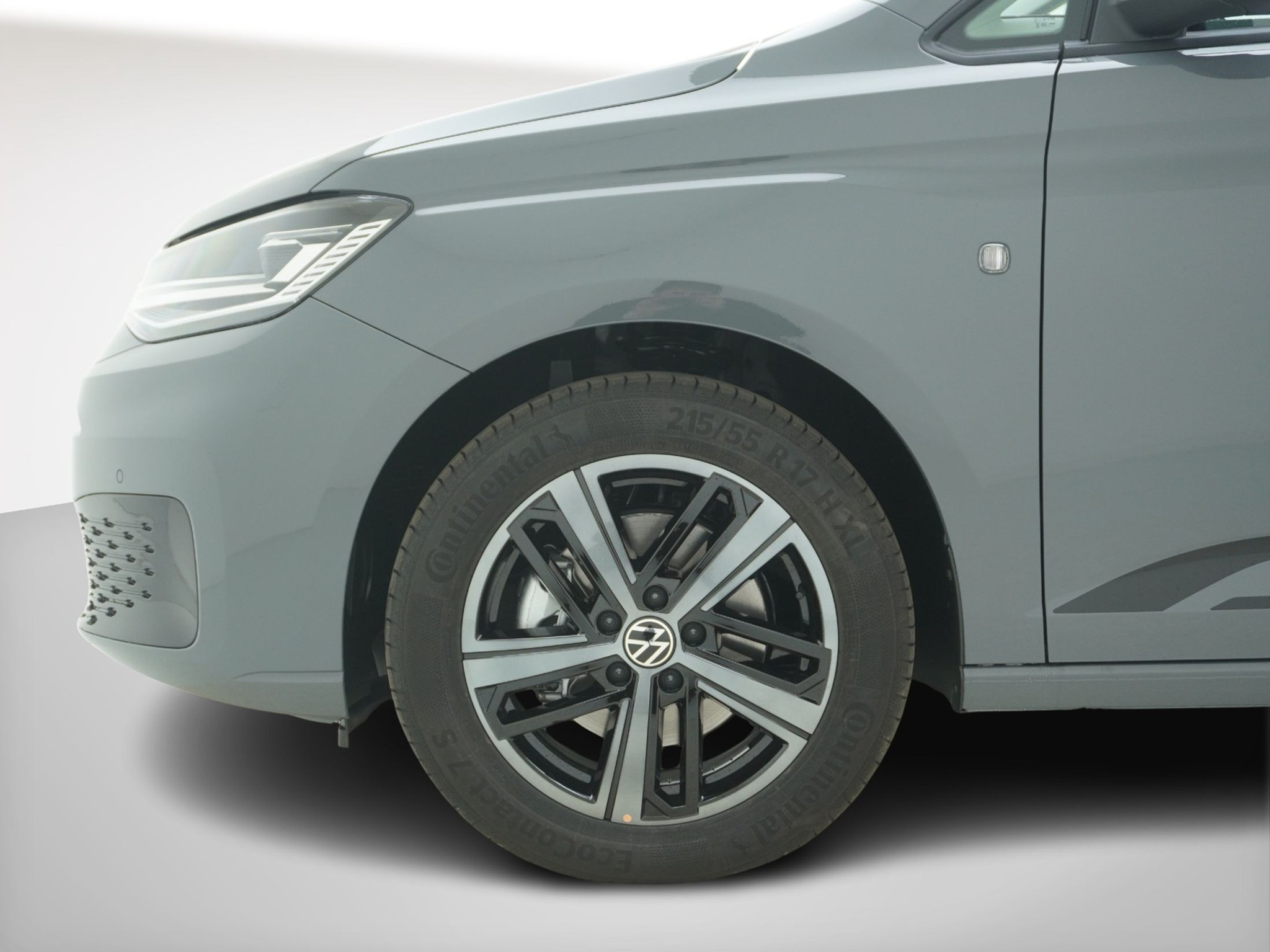 listing desktop thumbnail image 9