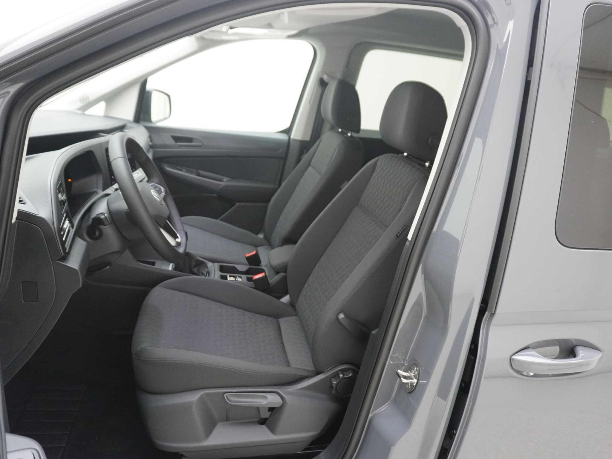 listing desktop thumbnail image 12