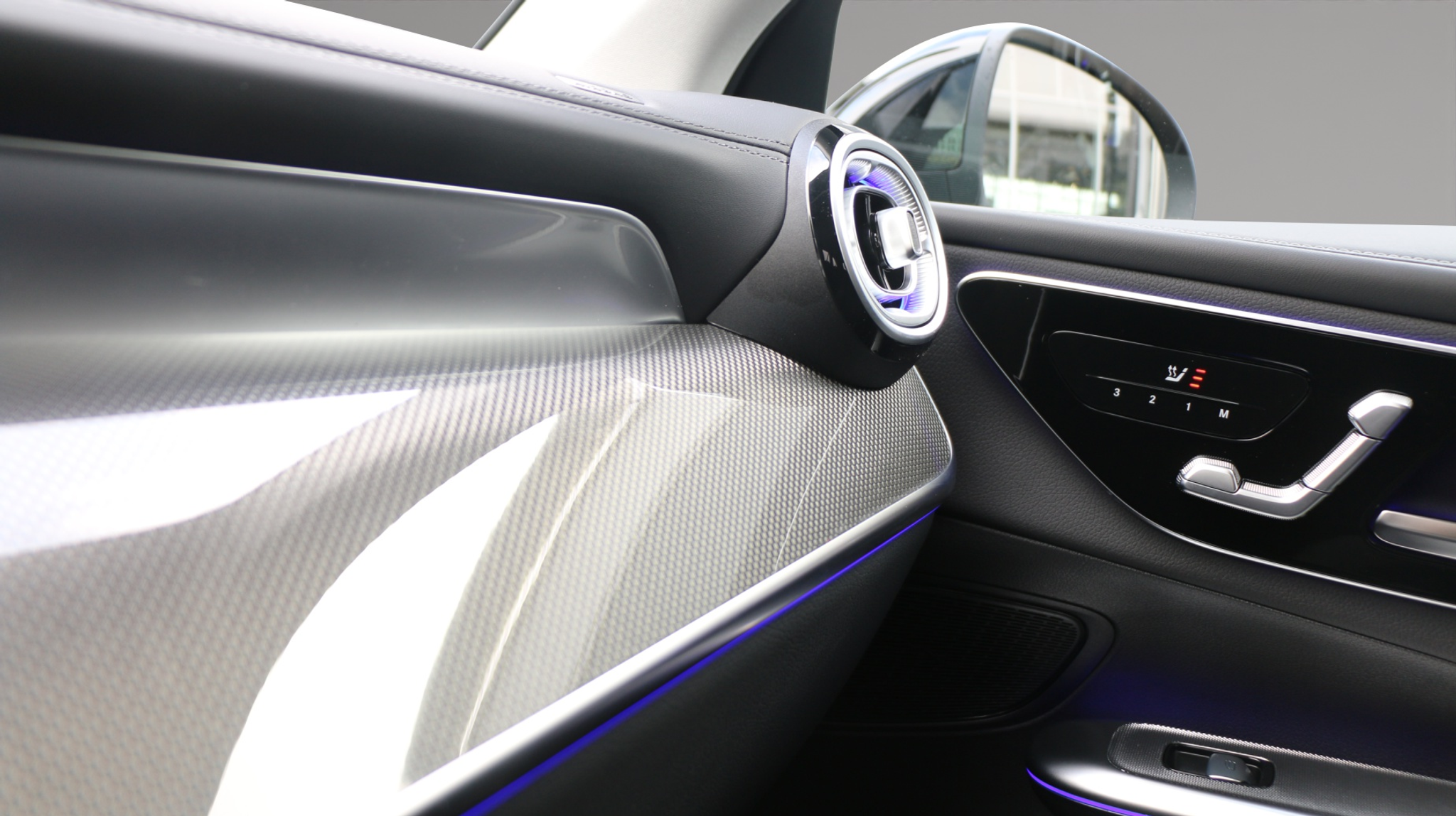 listing desktop thumbnail image 9