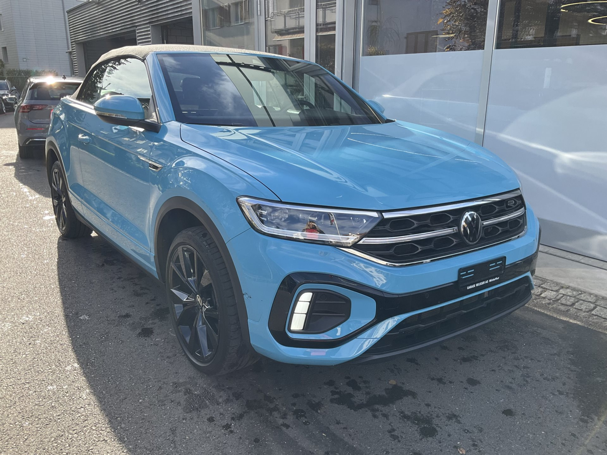 listing desktop thumbnail image 2