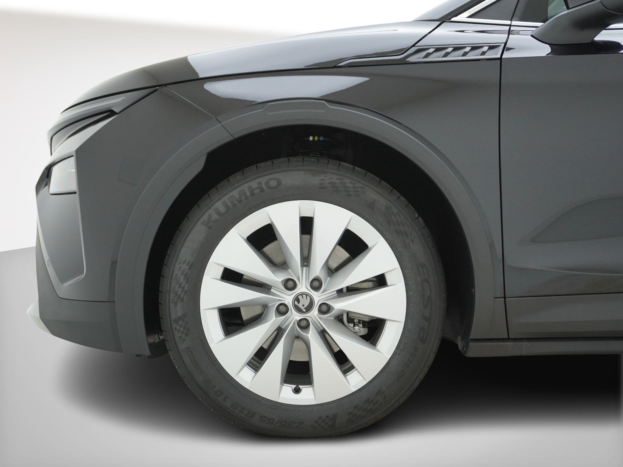 listing desktop thumbnail image 9