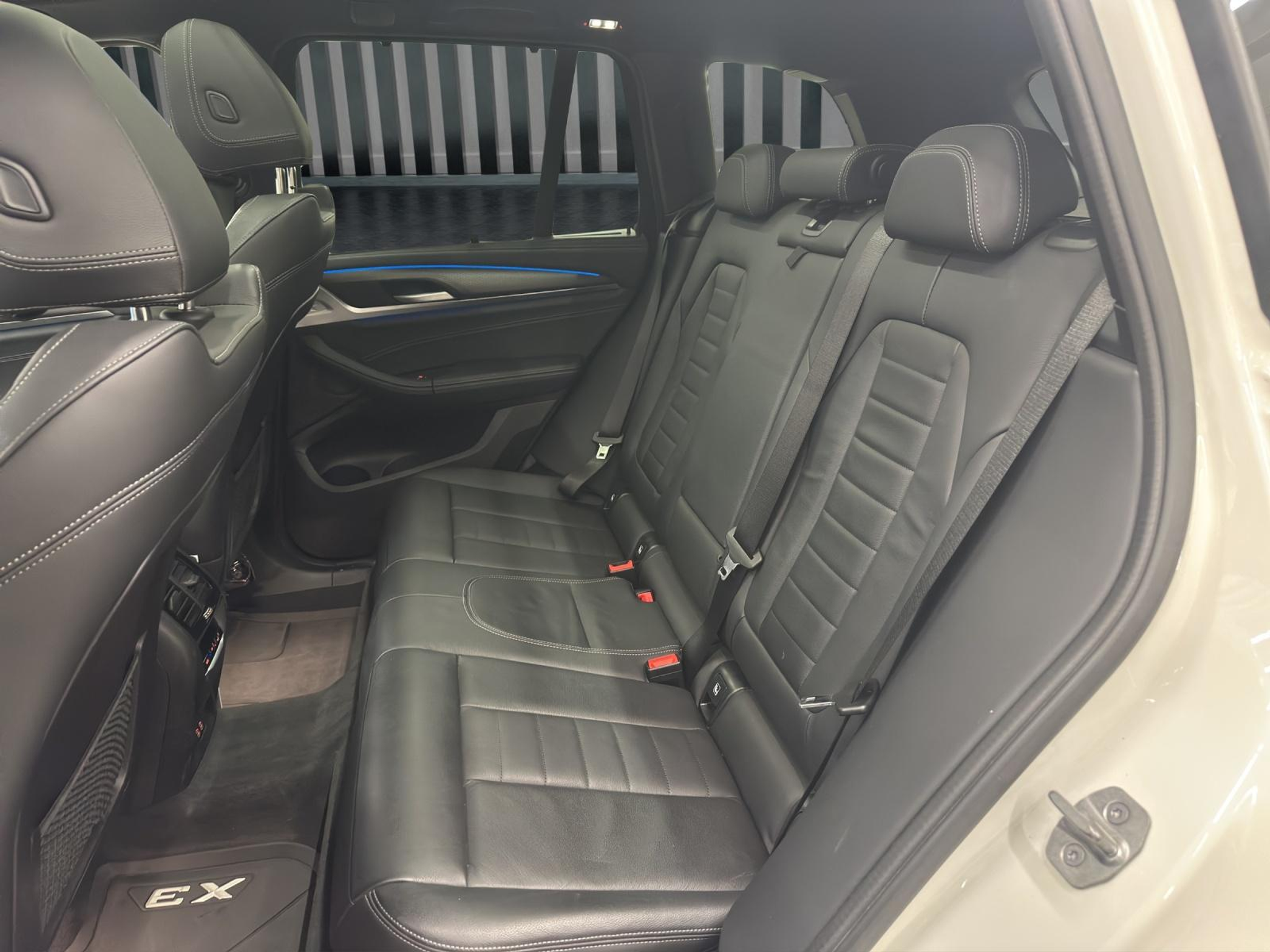 listing desktop thumbnail image 19