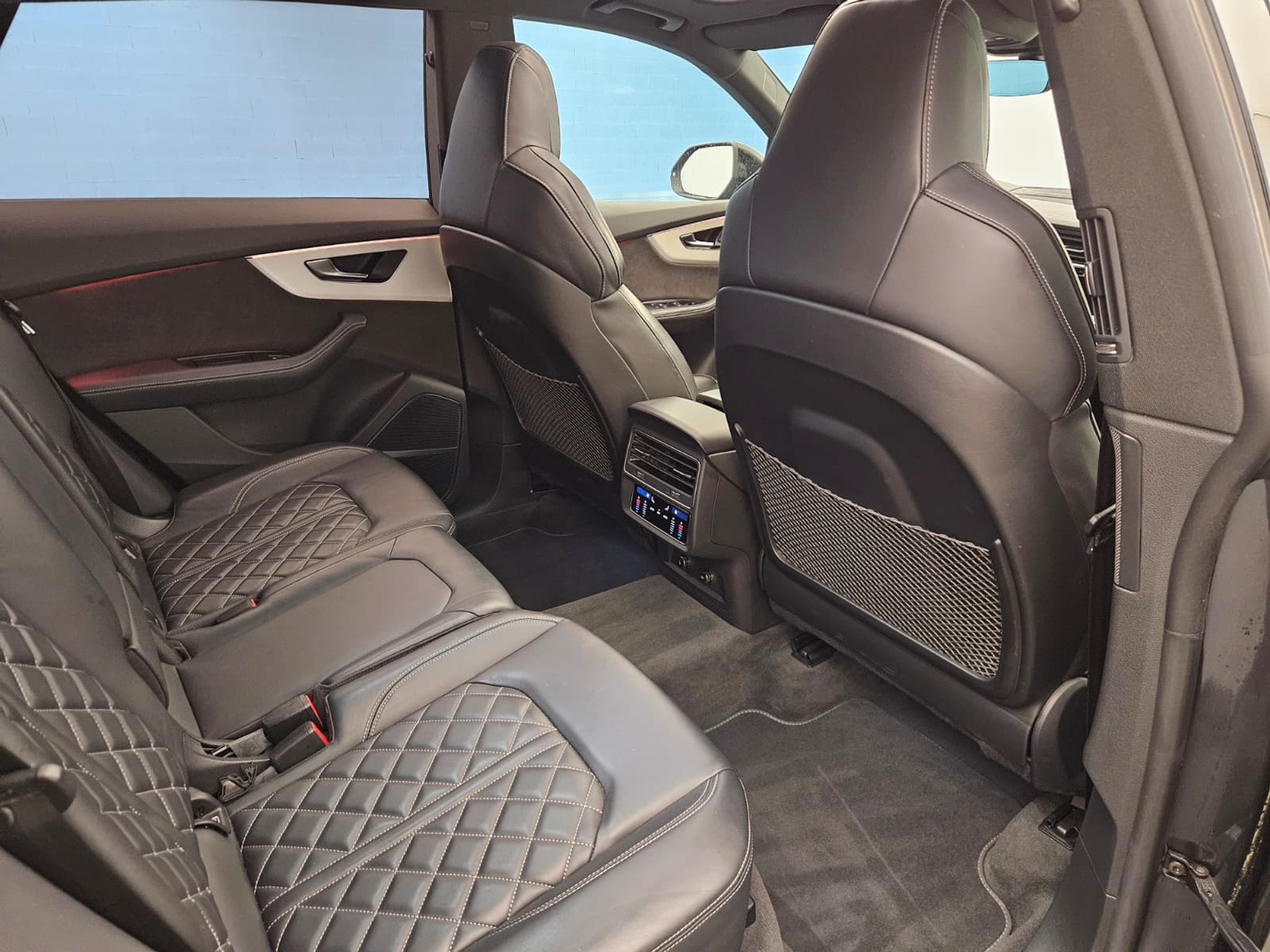 listing desktop thumbnail image 13