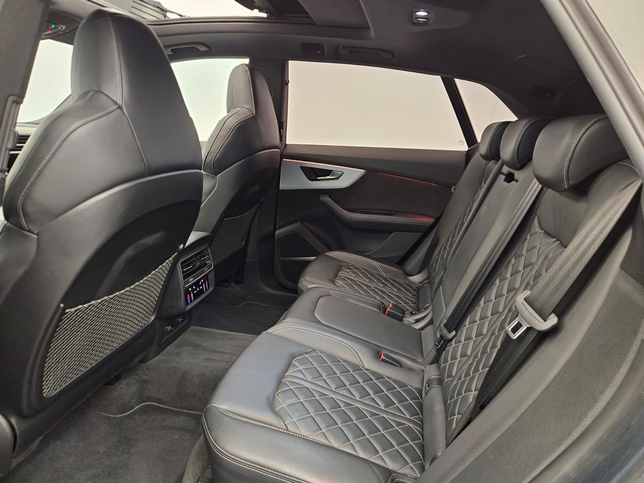 listing desktop thumbnail image 12