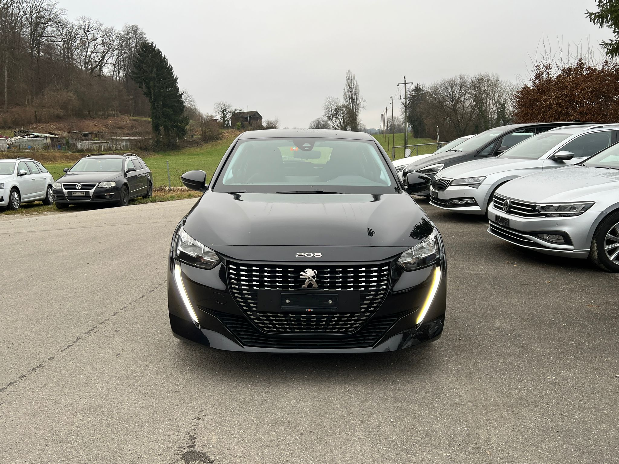 listing desktop thumbnail image 1