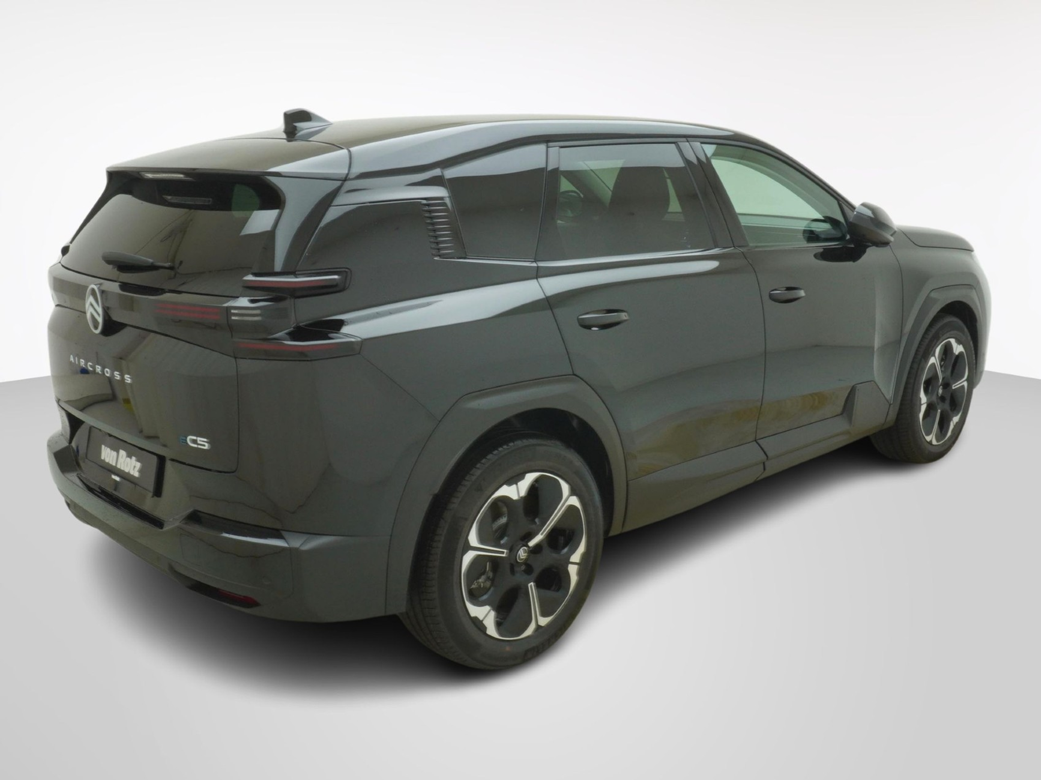 listing desktop thumbnail image 3