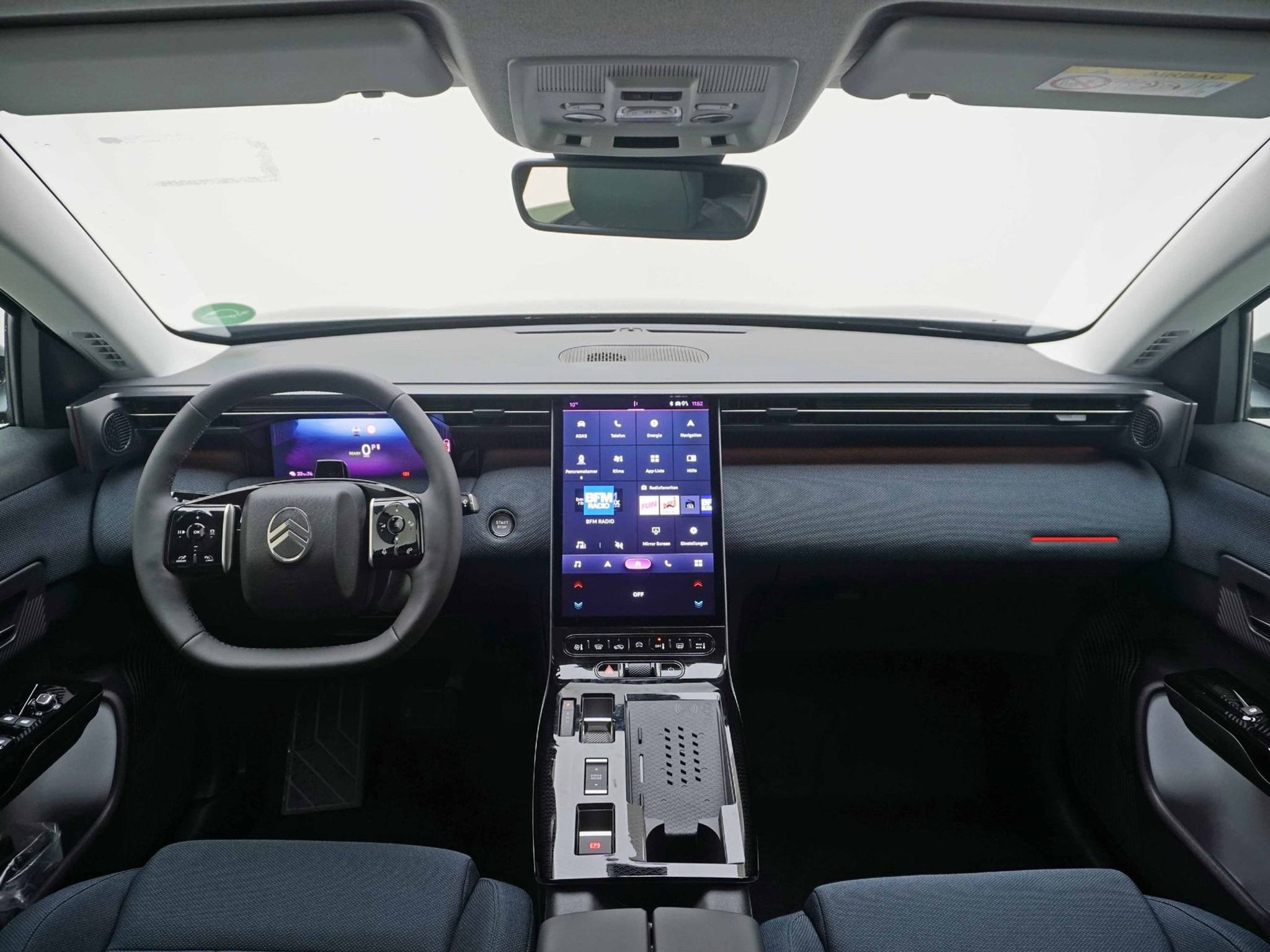 listing desktop thumbnail image 8