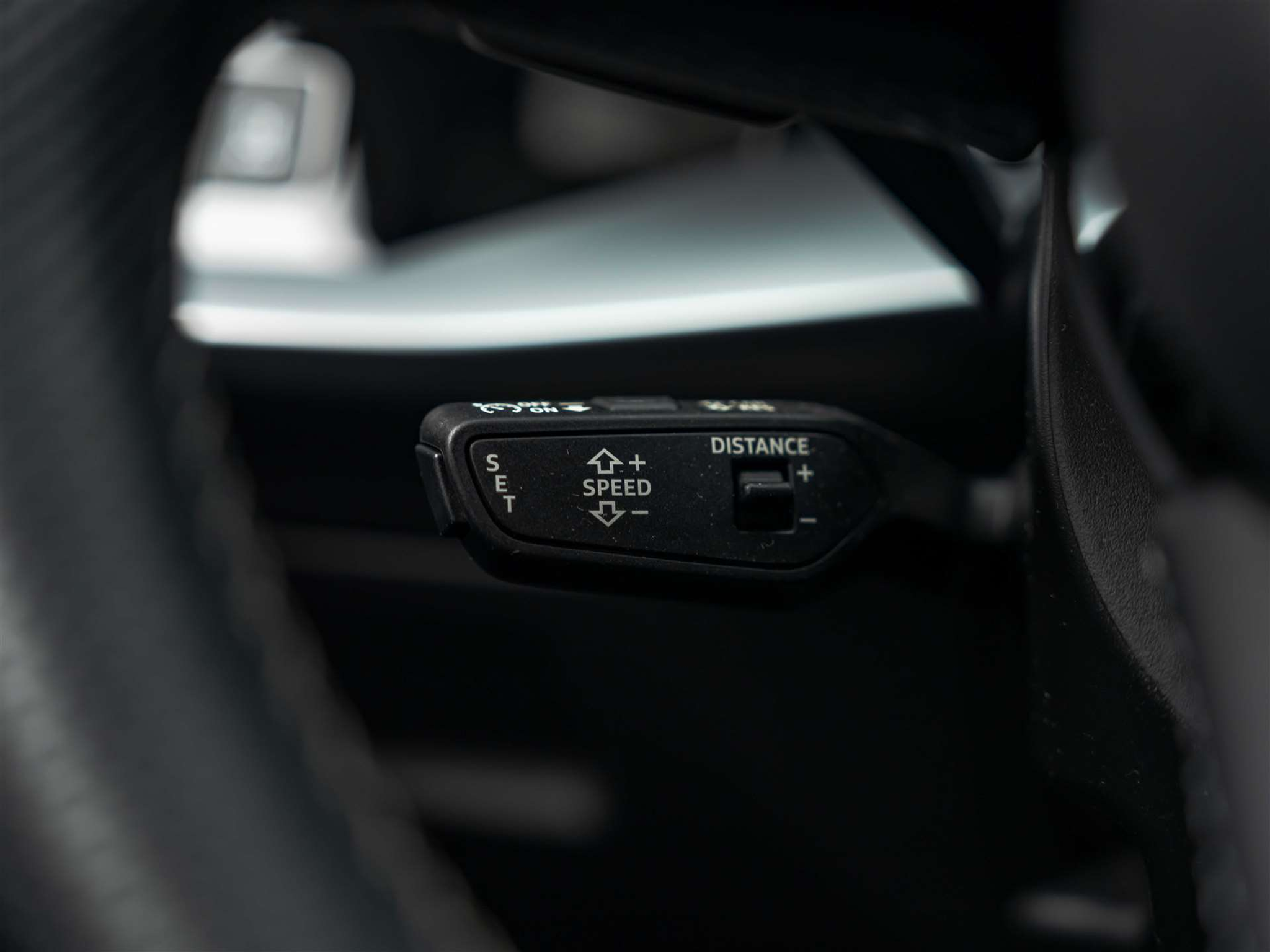 listing desktop thumbnail image 33