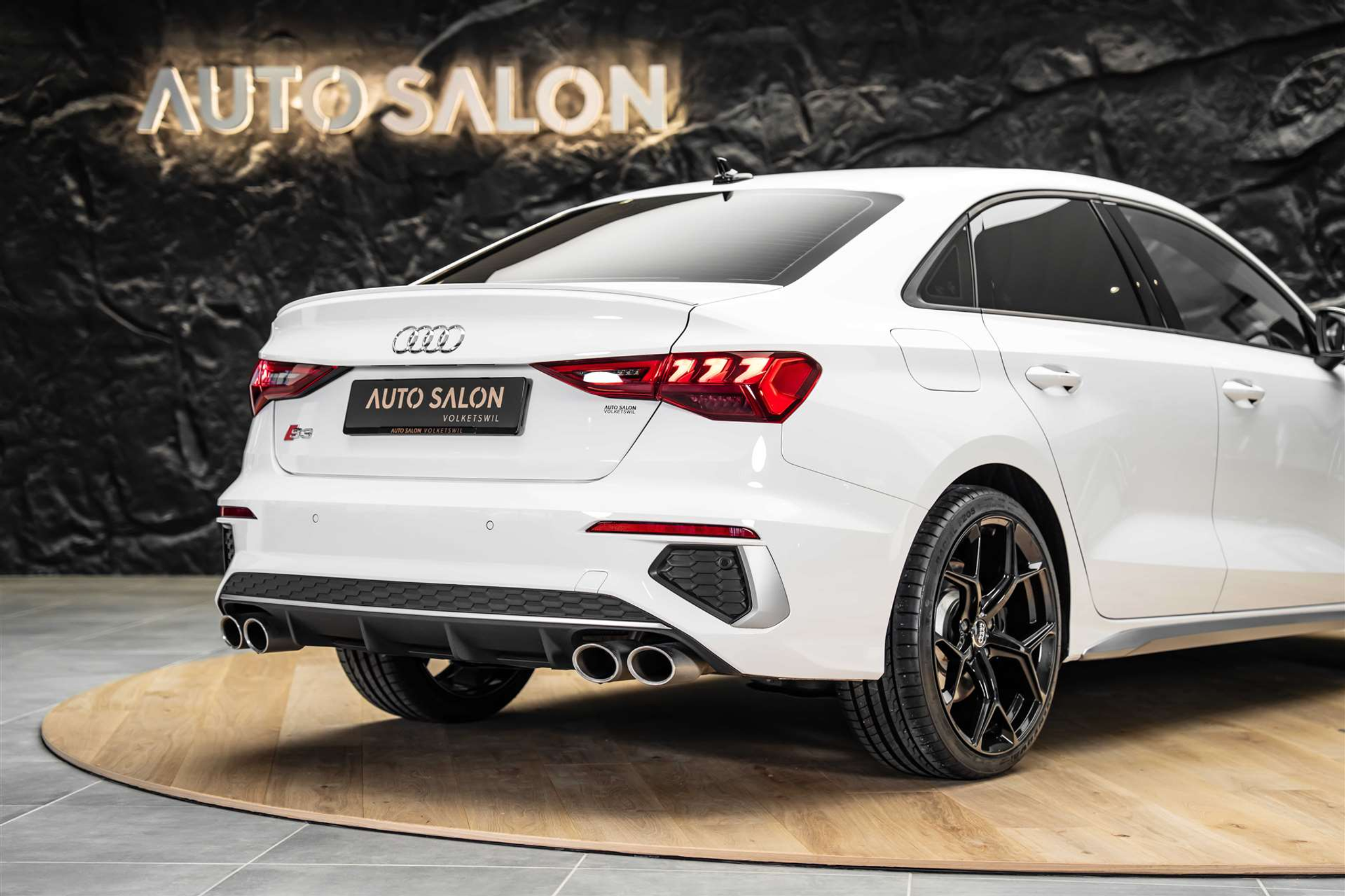 listing desktop thumbnail image 20