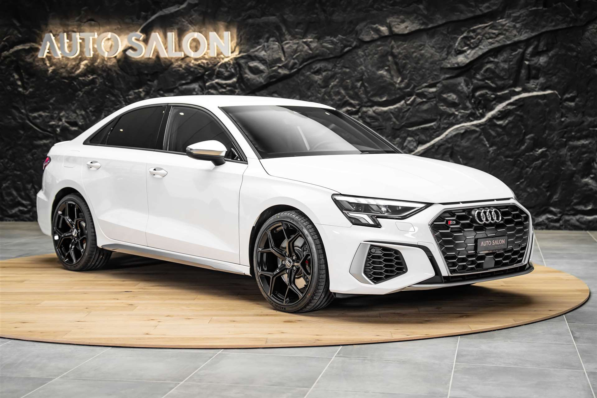 listing desktop thumbnail image 5