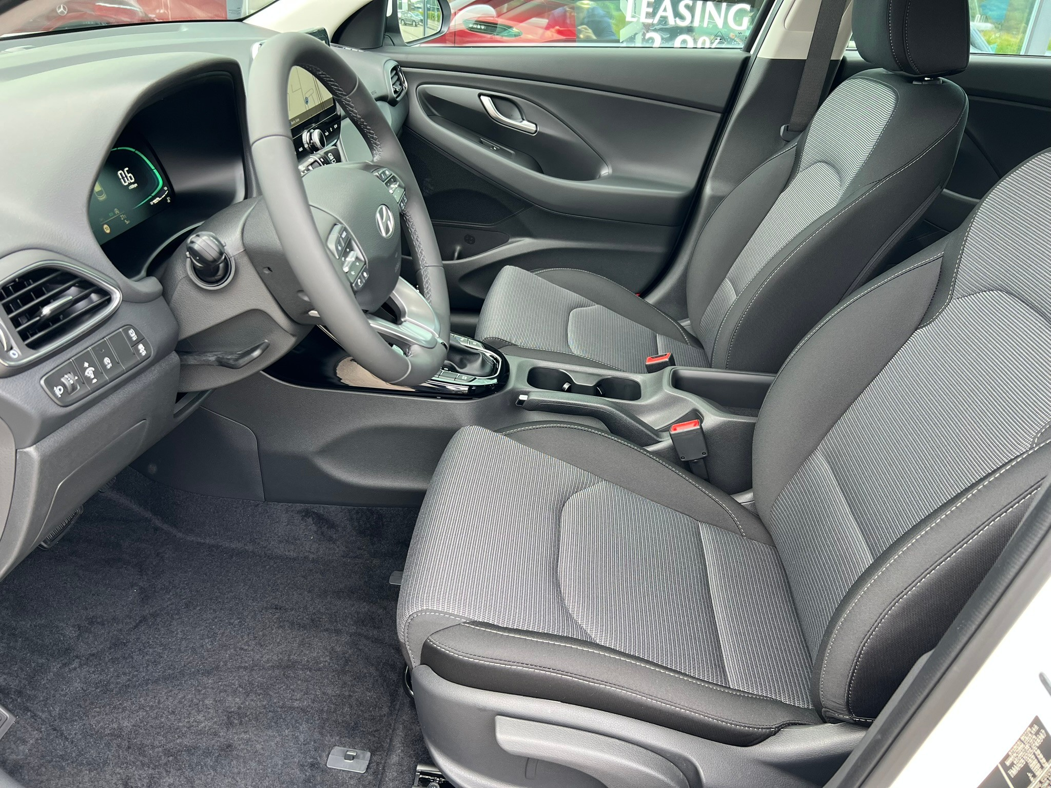 listing desktop thumbnail image 8