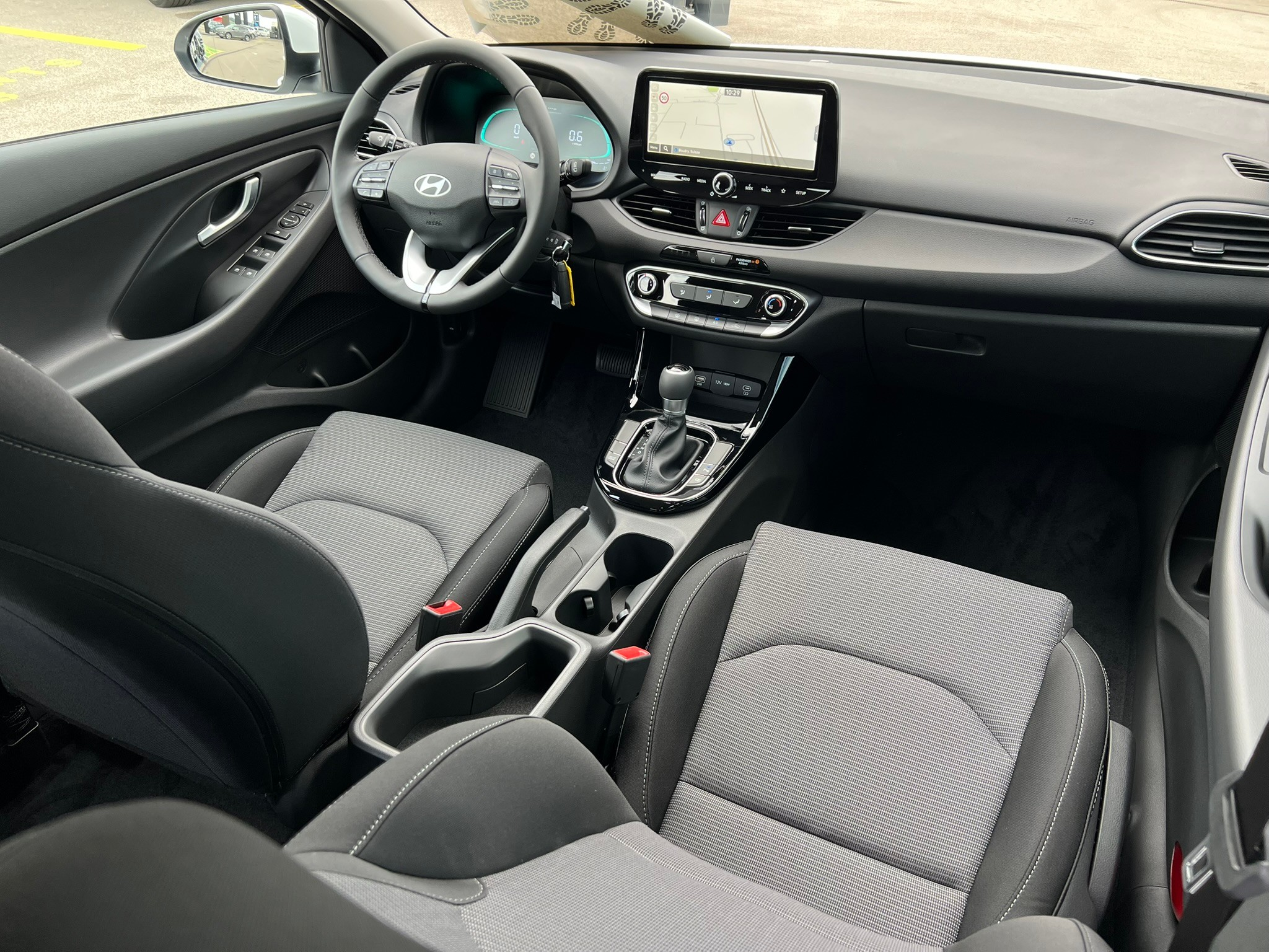 listing desktop thumbnail image 9