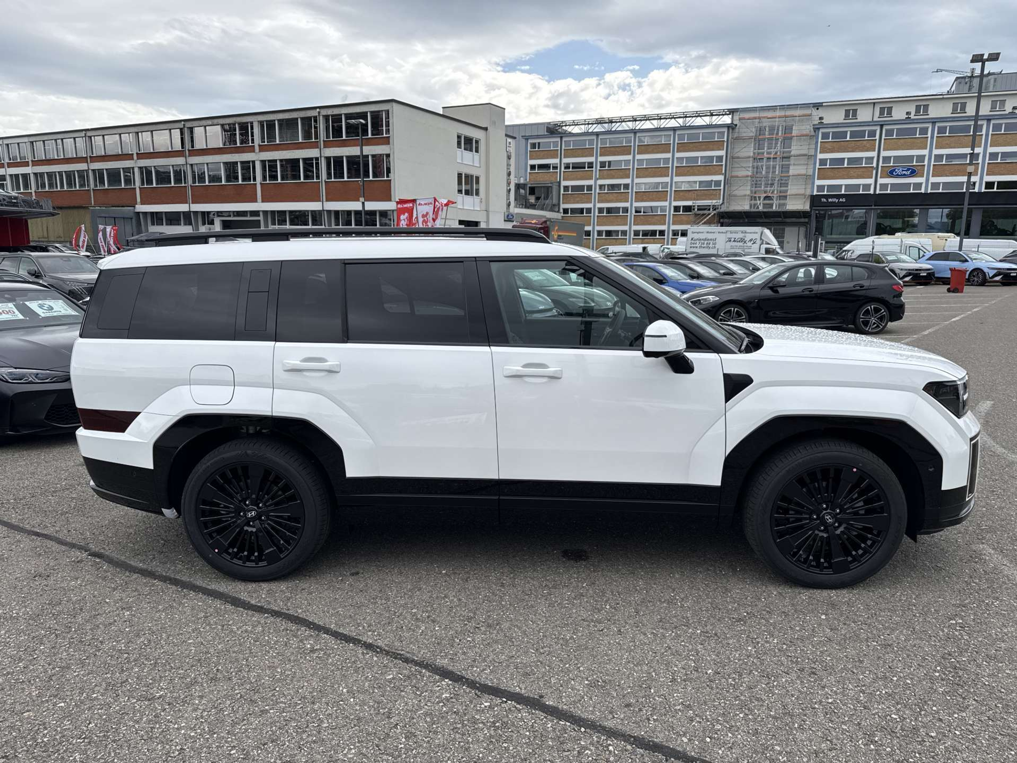 listing desktop thumbnail image 7