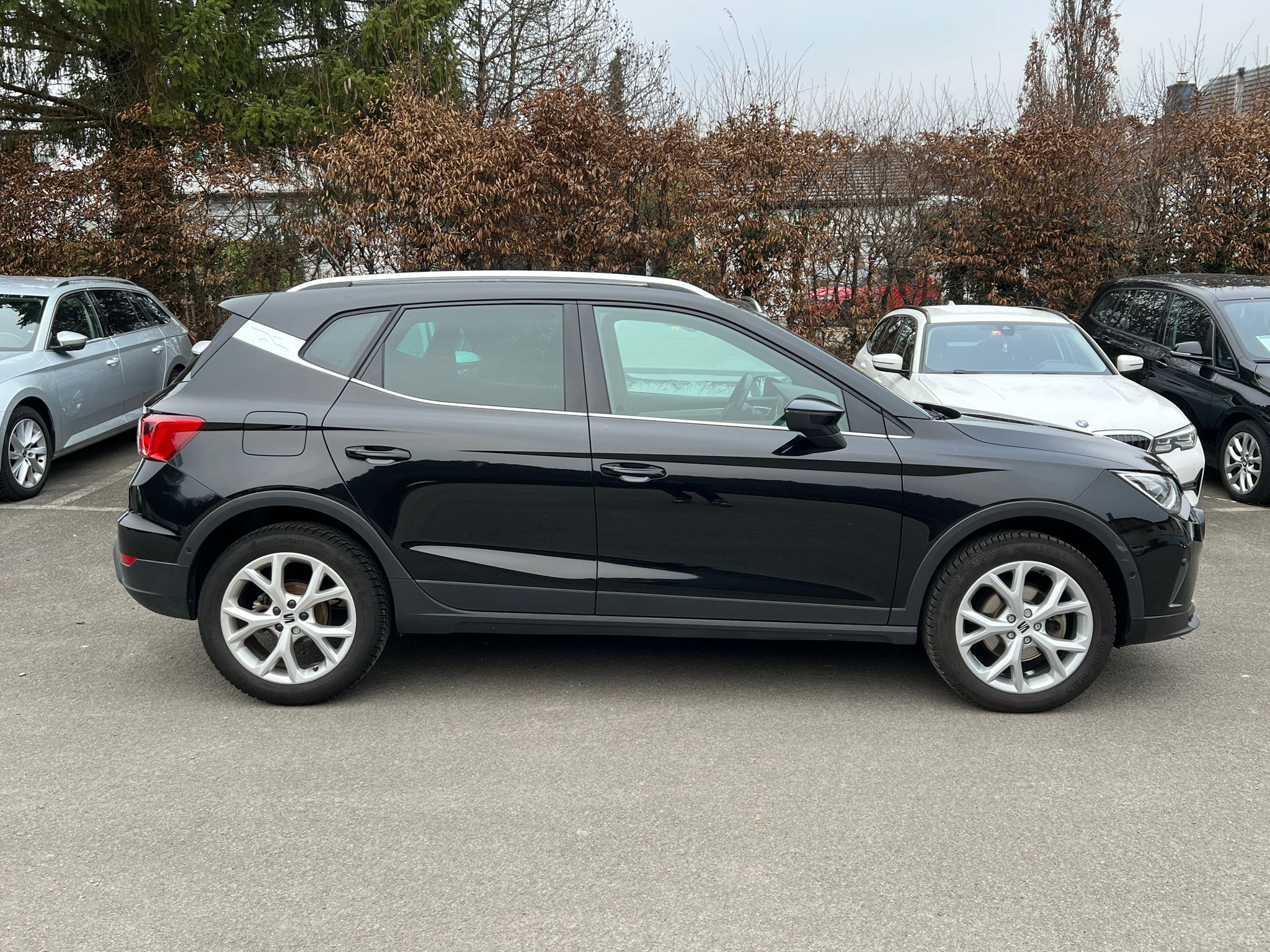 listing desktop thumbnail image 7