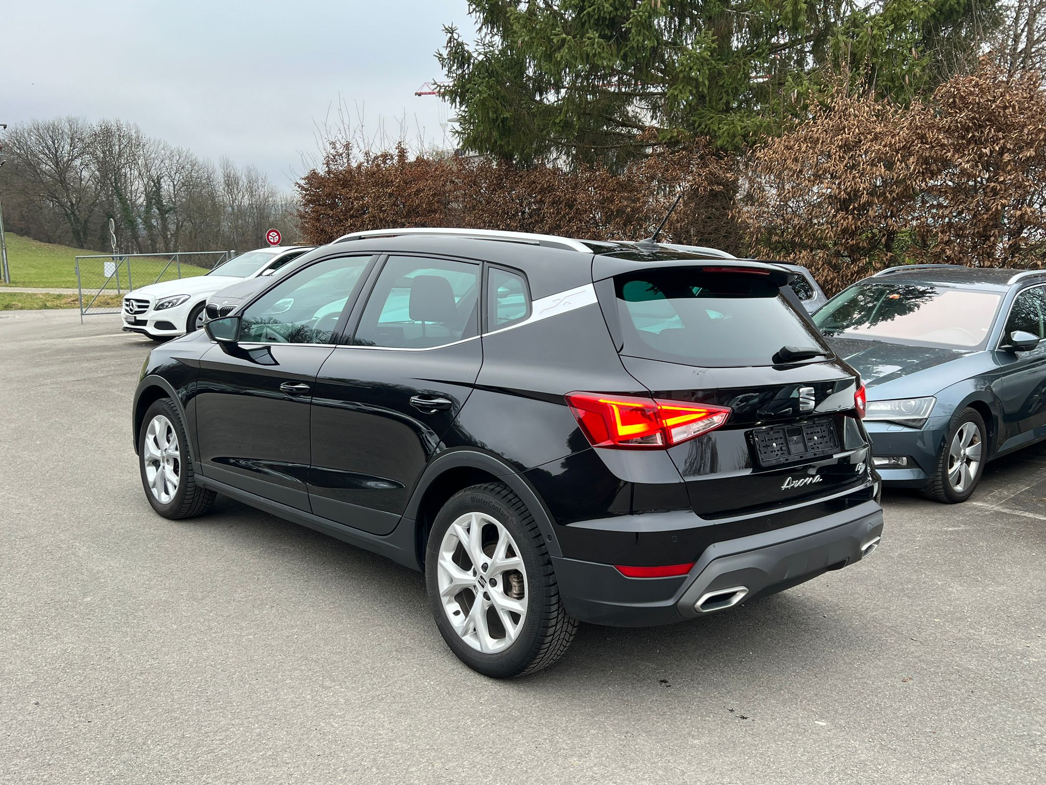 listing desktop thumbnail image 4