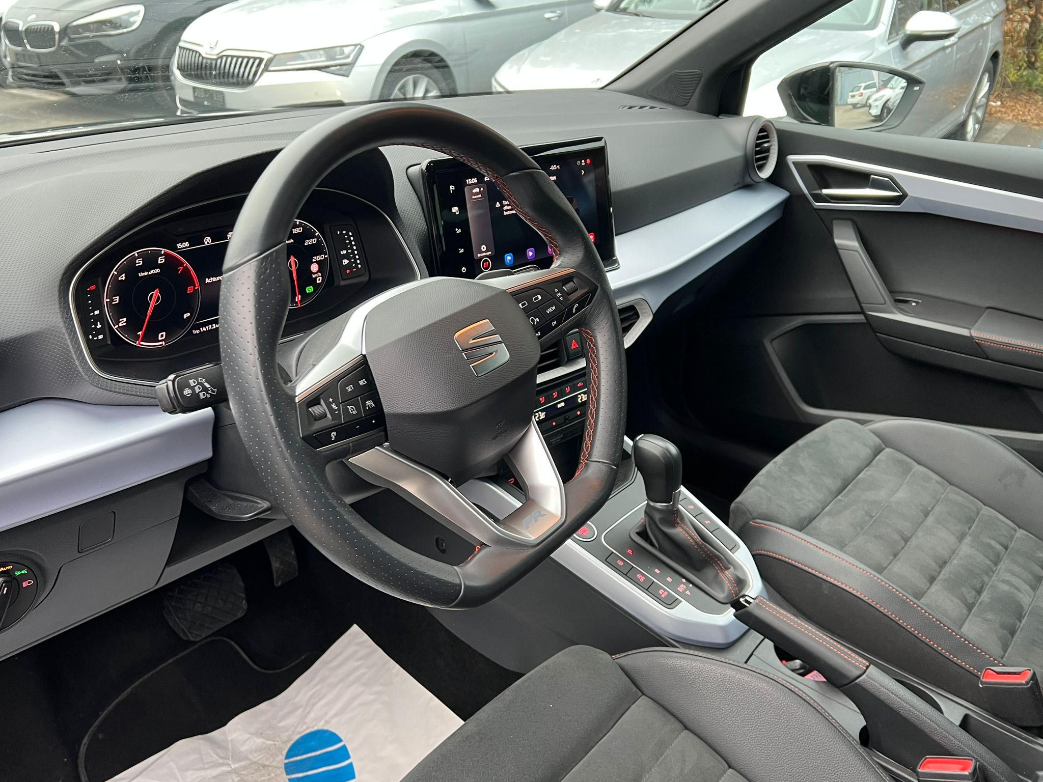 listing desktop thumbnail image 8