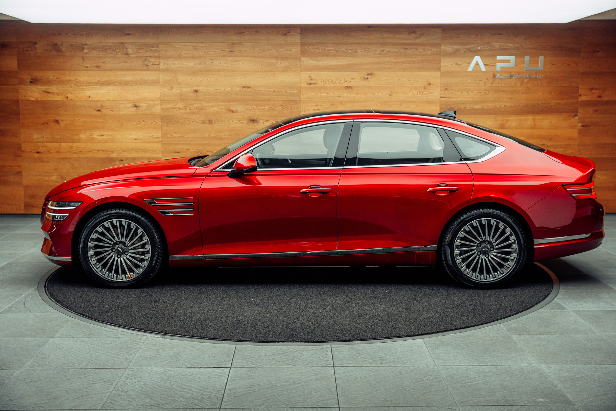 listing desktop thumbnail image 3