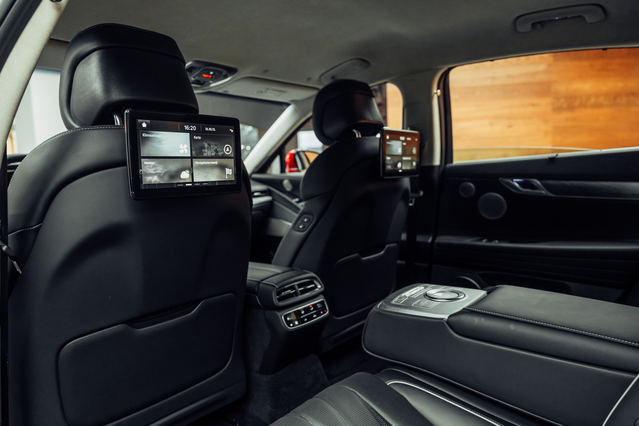 listing desktop thumbnail image 9