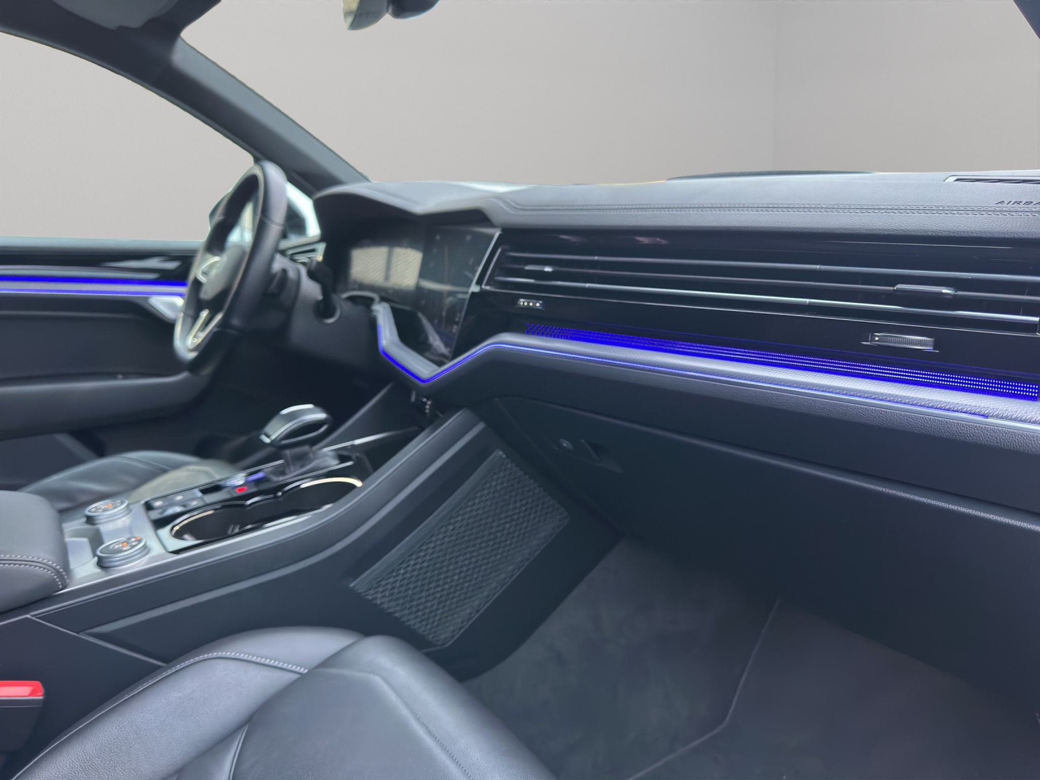 listing desktop thumbnail image 12