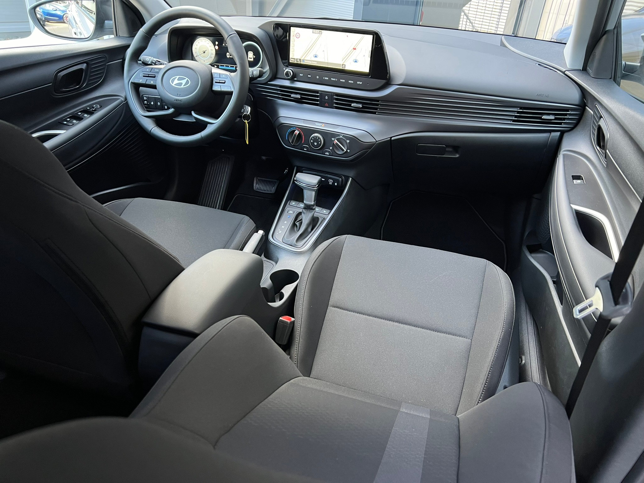 listing desktop thumbnail image 8