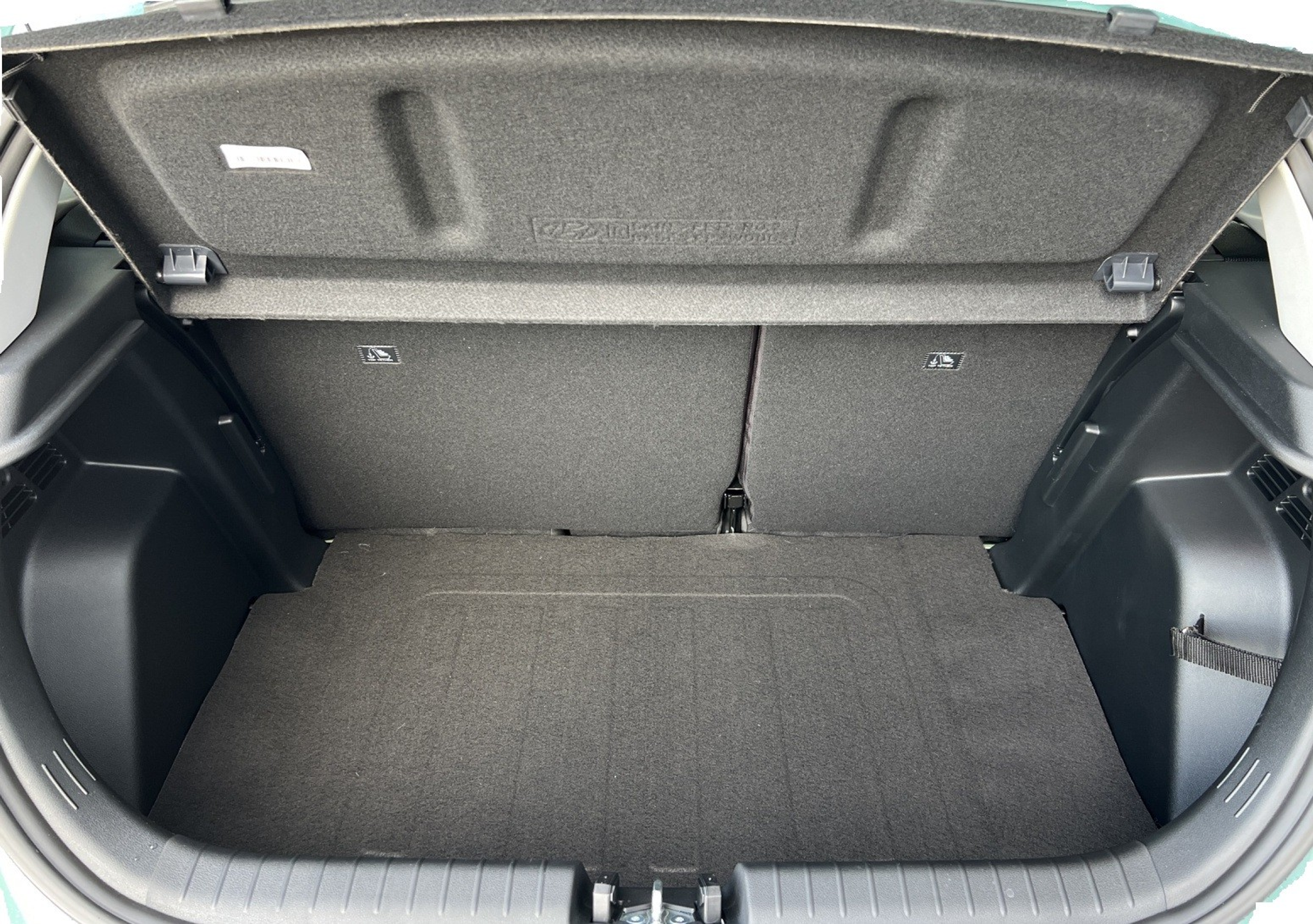 listing desktop thumbnail image 5