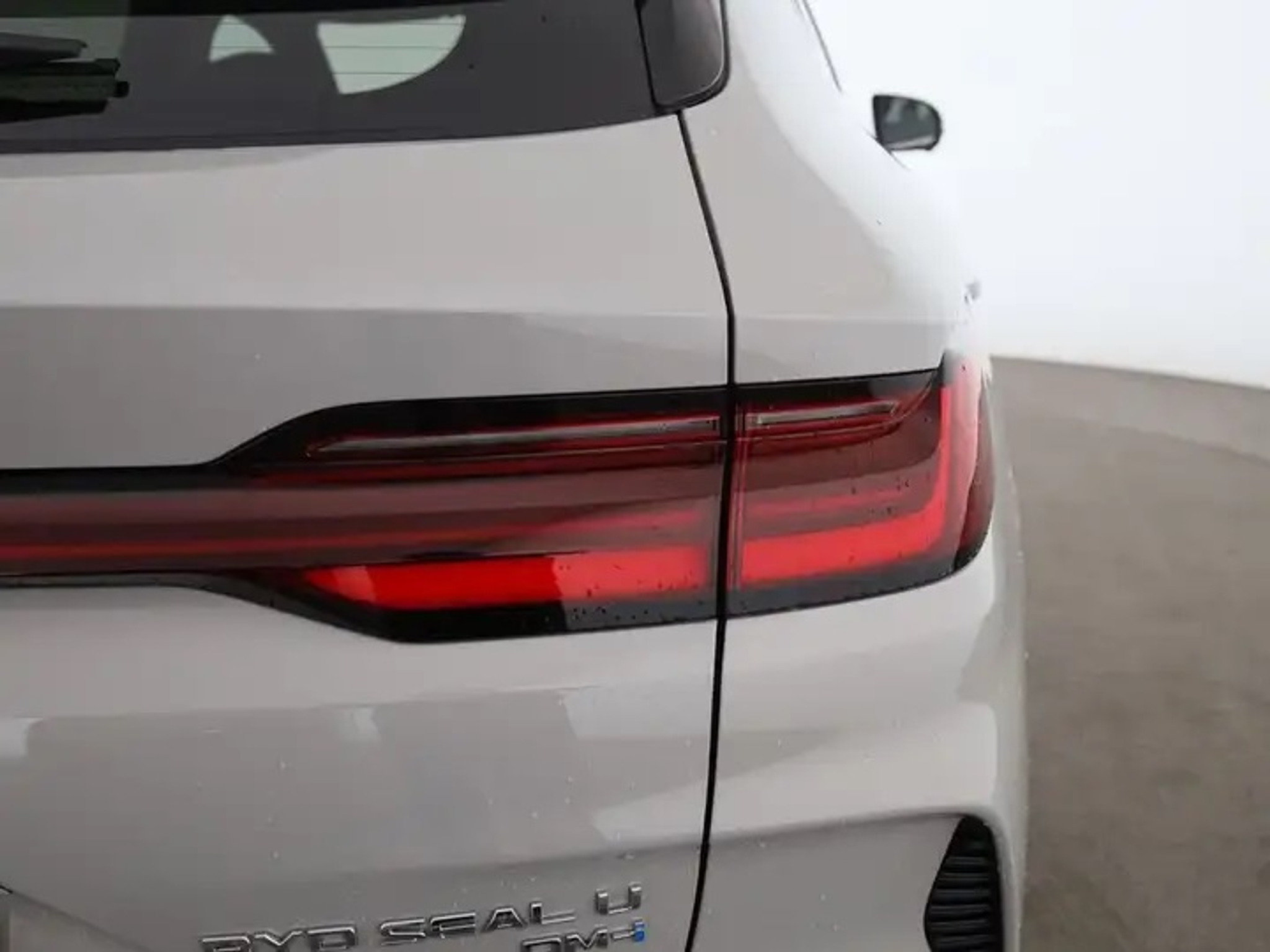 listing desktop thumbnail image 14