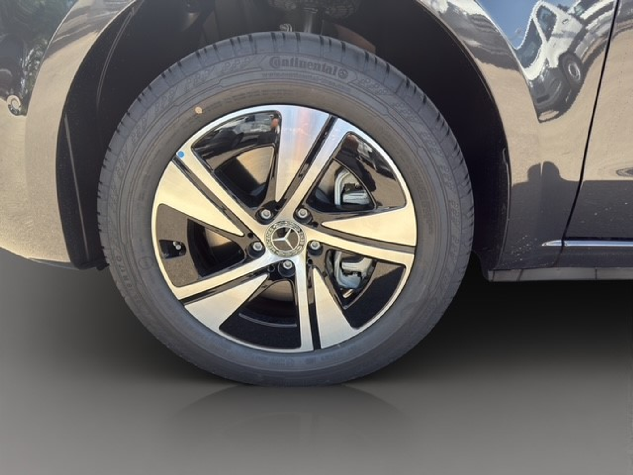 listing desktop thumbnail image 11